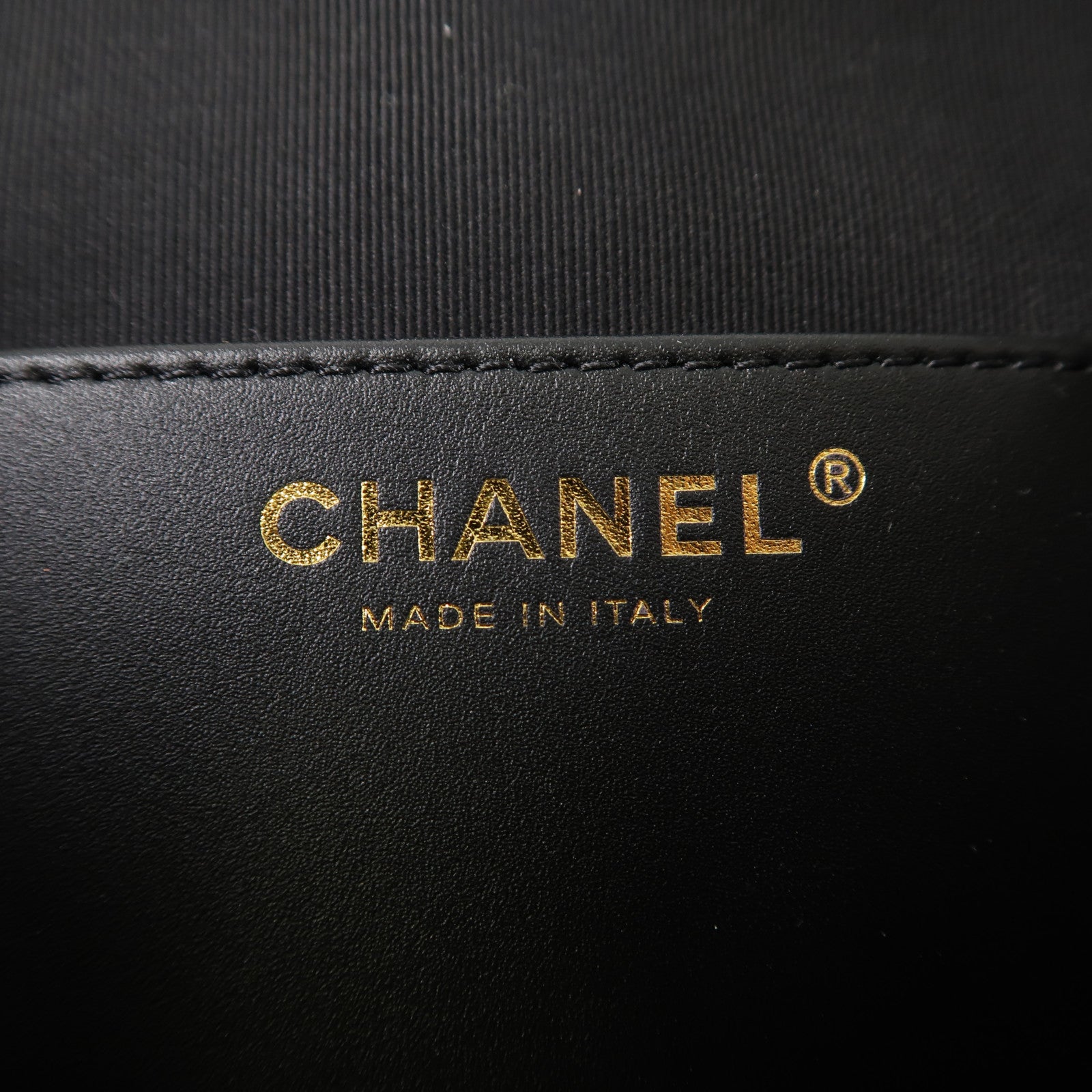 CHANEL 【激減優惠】菱格牛皮皮革Backpack金扣背包黑色