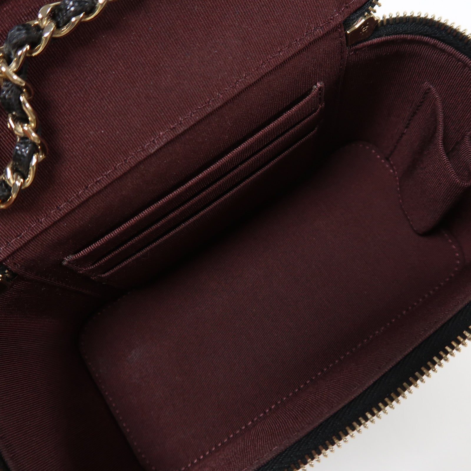 CHANEL 牛皮皮革Vanity Case金扣鏈帶肩背袋黑色