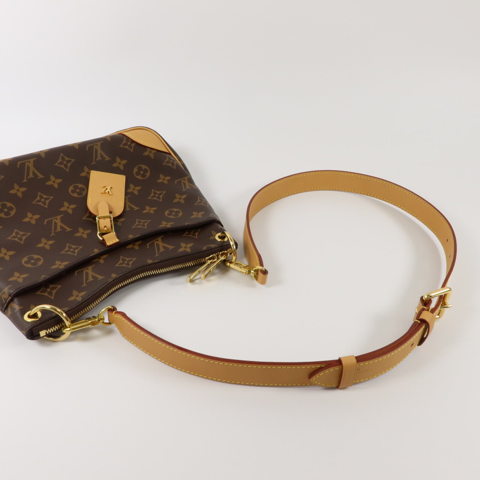 LOUIS VUITTON Monogram Odeon PM肩背袋