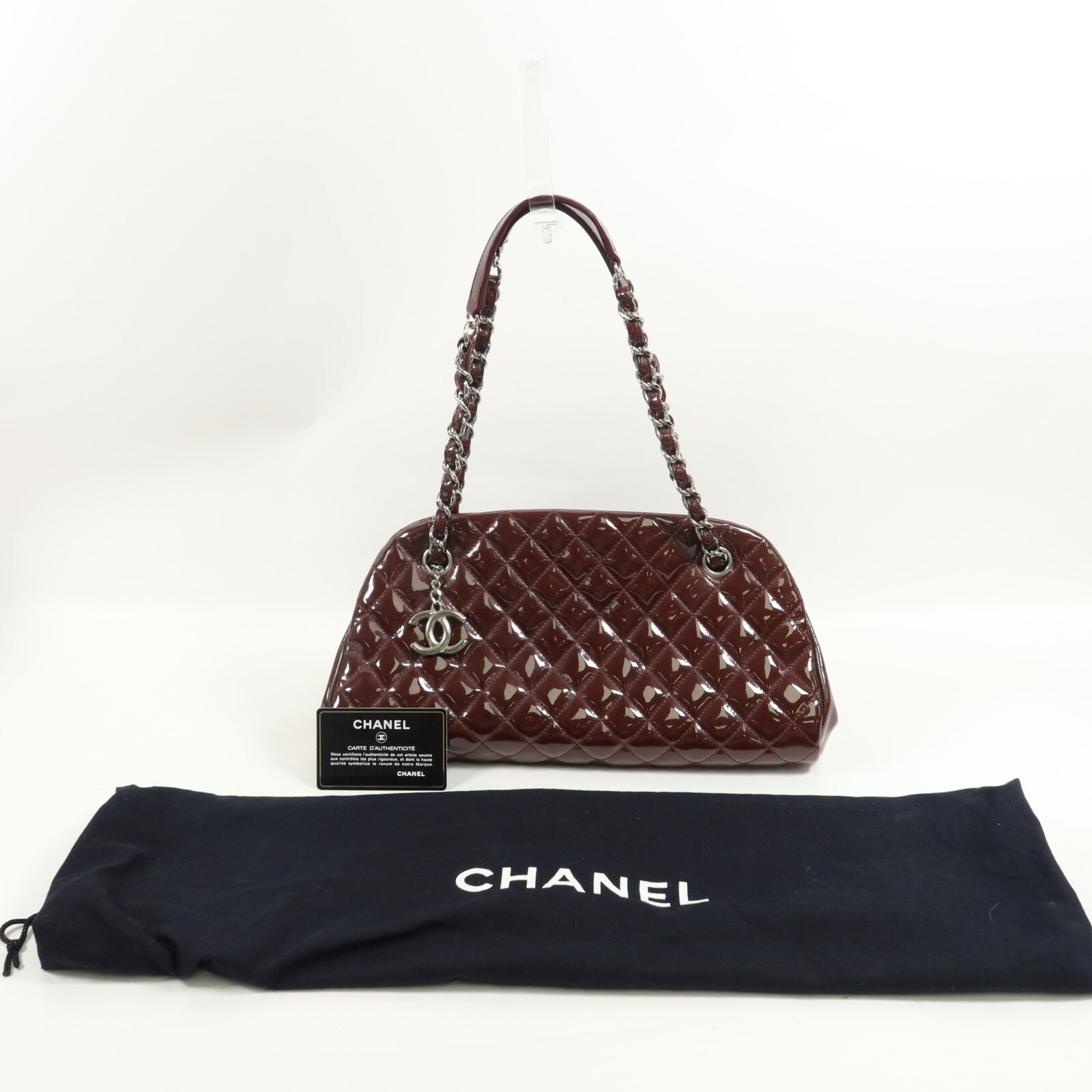 CHANEL 漆皮皮革Mademoiselle Bowling Bag鏈帶肩背袋