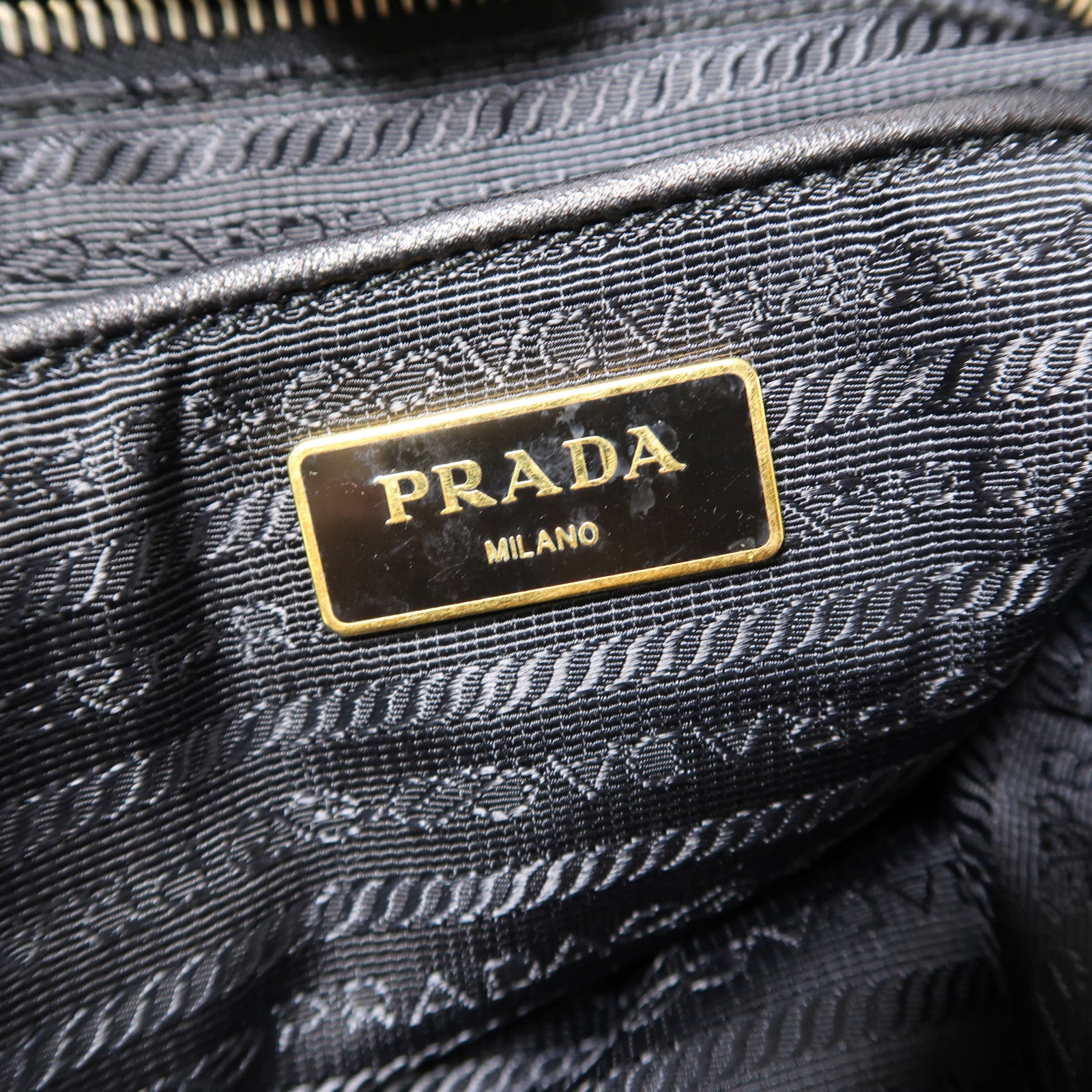 PRADA 尼龍Tote Bag金扣肩背袋黑色