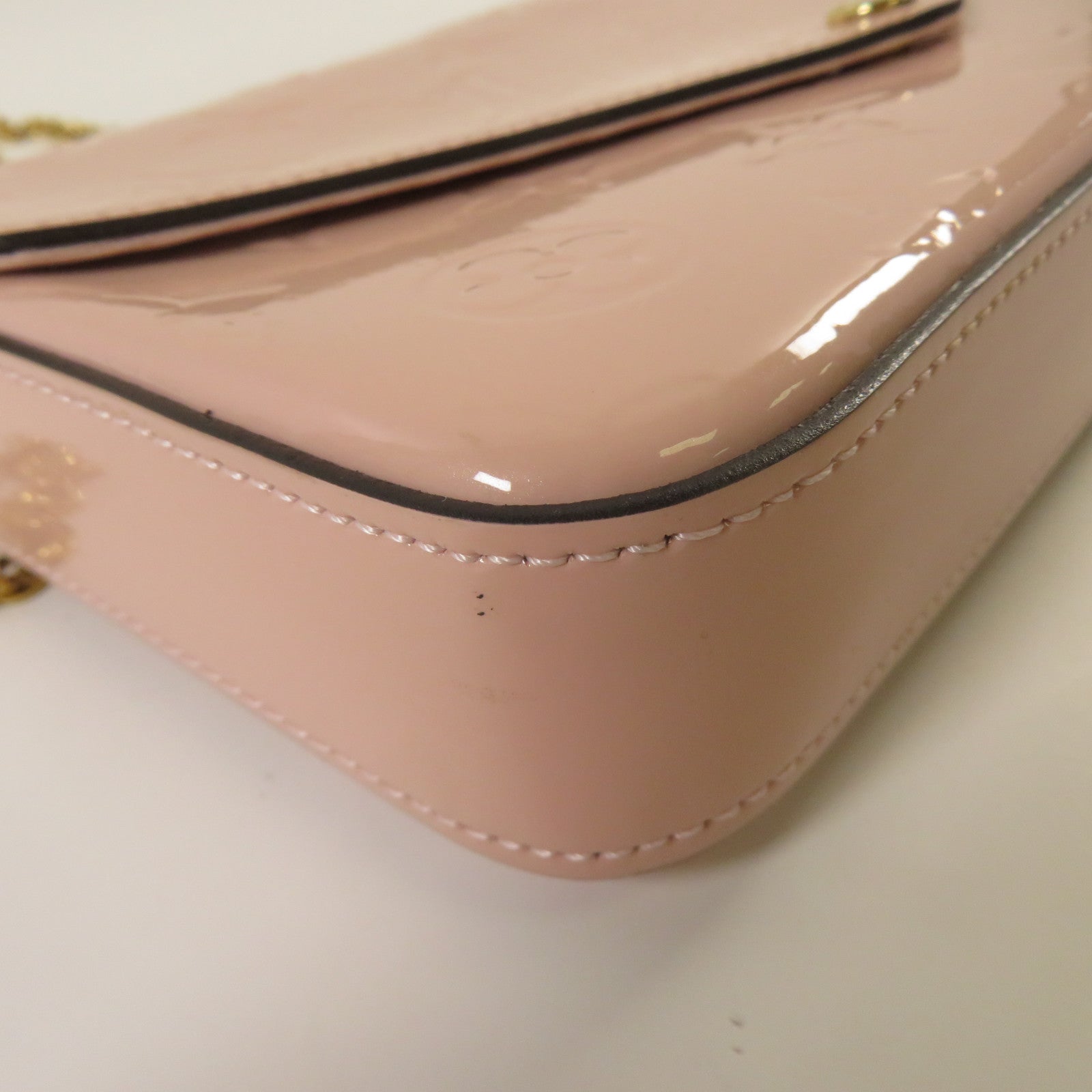 LOUIS VUITTON 【激減優惠】Monogram Vernis Pochette Felicie金扣鏈帶肩背袋粉紅色