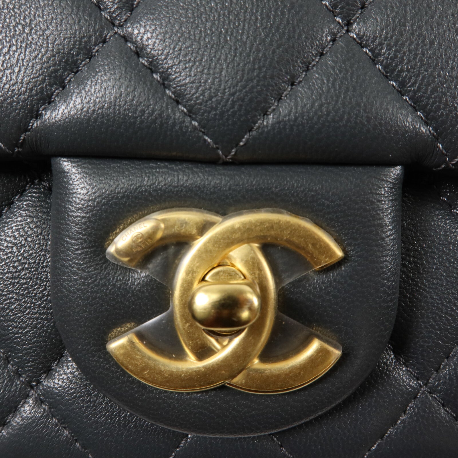 CHANEL 羊皮皮革Mini Flap Bag鏈帶肩背袋