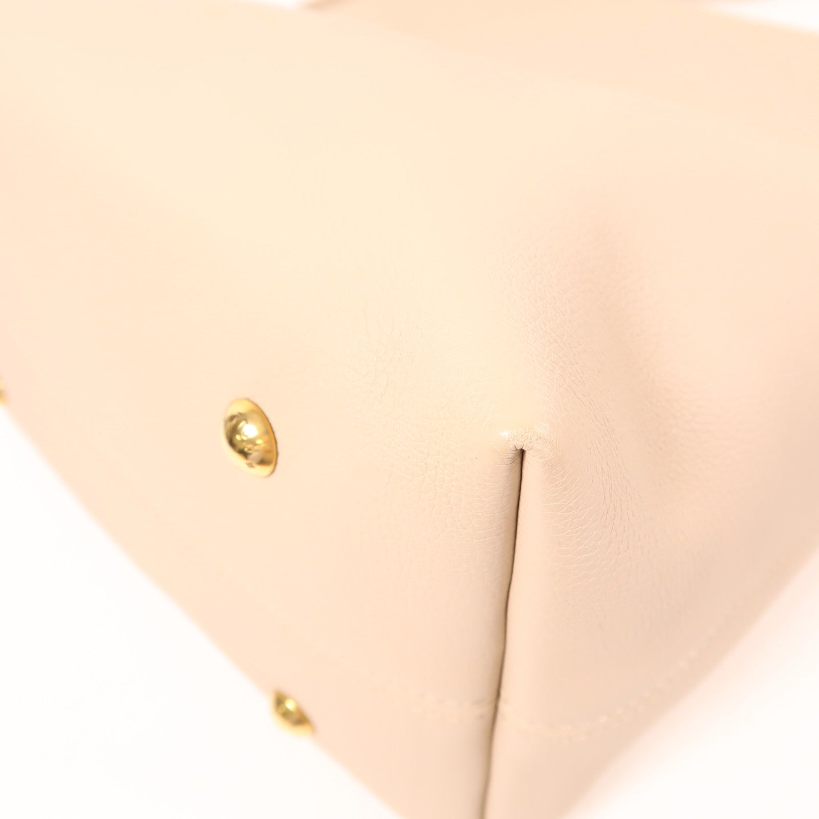 LOUIS VUITTON 牛皮皮革Low Key Hobo MM金扣肩背袋