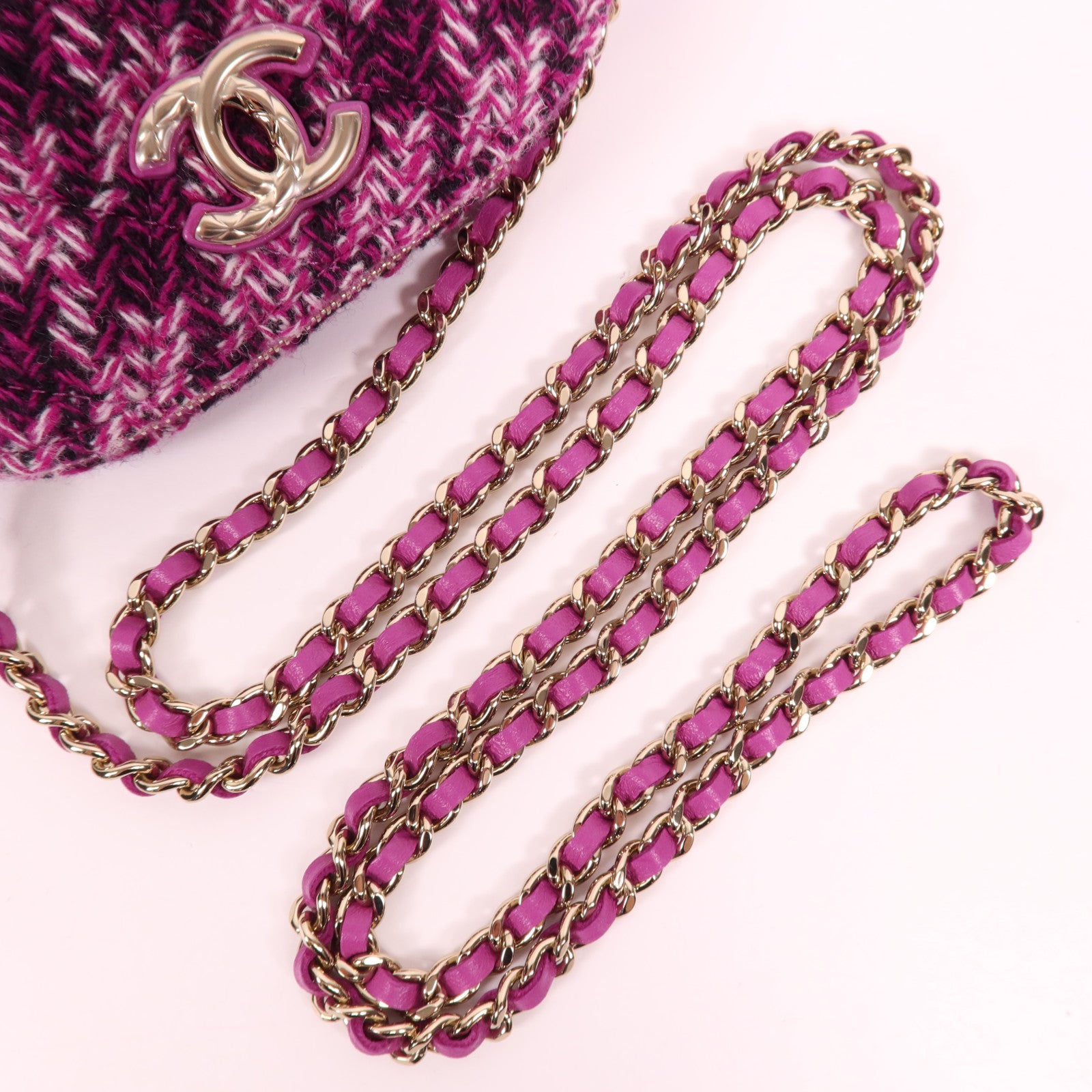 CHANEL 斜紋軟呢Mini Chain Bag金扣鏈帶肩背袋