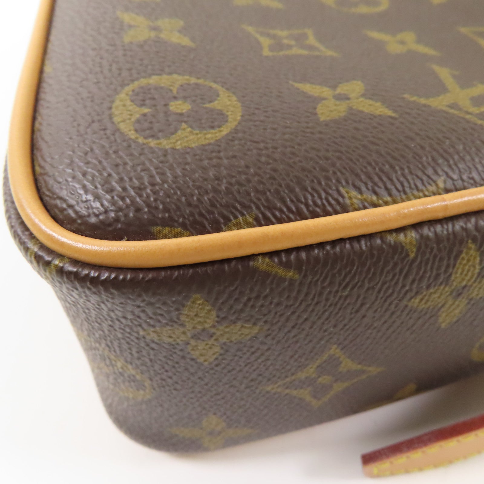 LOUIS VUITTON 【激減優惠】Monogram Game On Coeur金扣肩背袋棕色