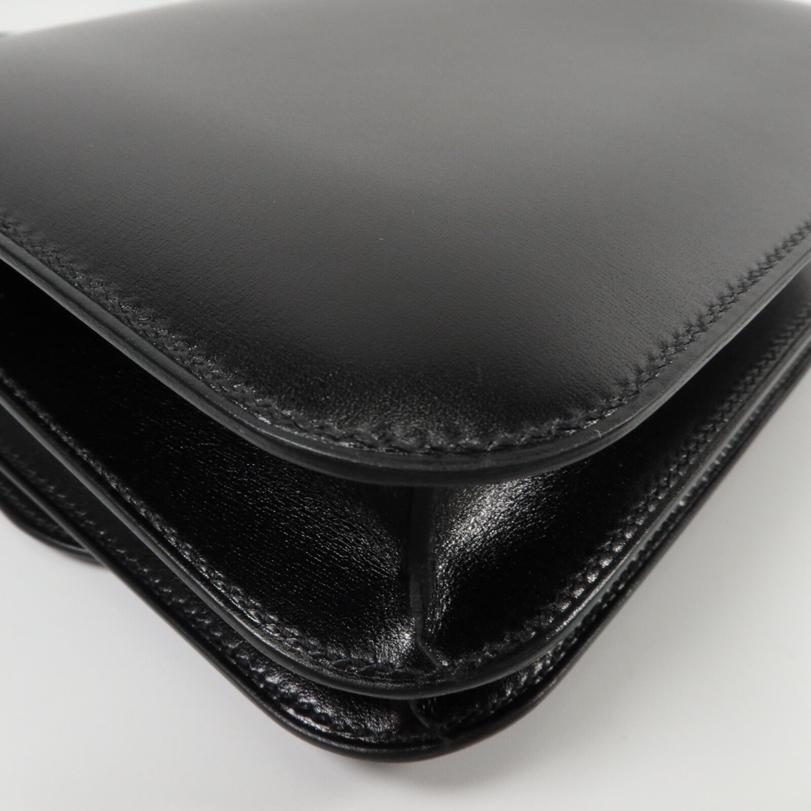 HERMES Box皮革Constance Mini肩背袋Noir