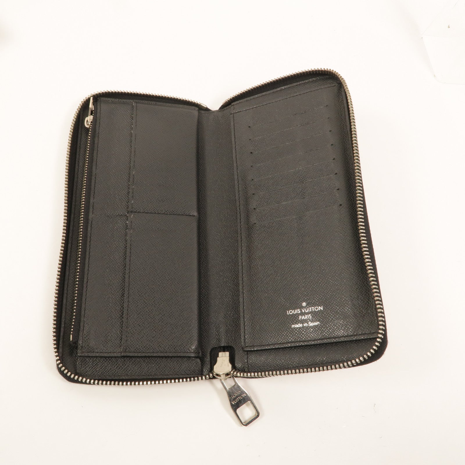 LOUIS VUITTON Taiga Zippy Long Wallet長錢包