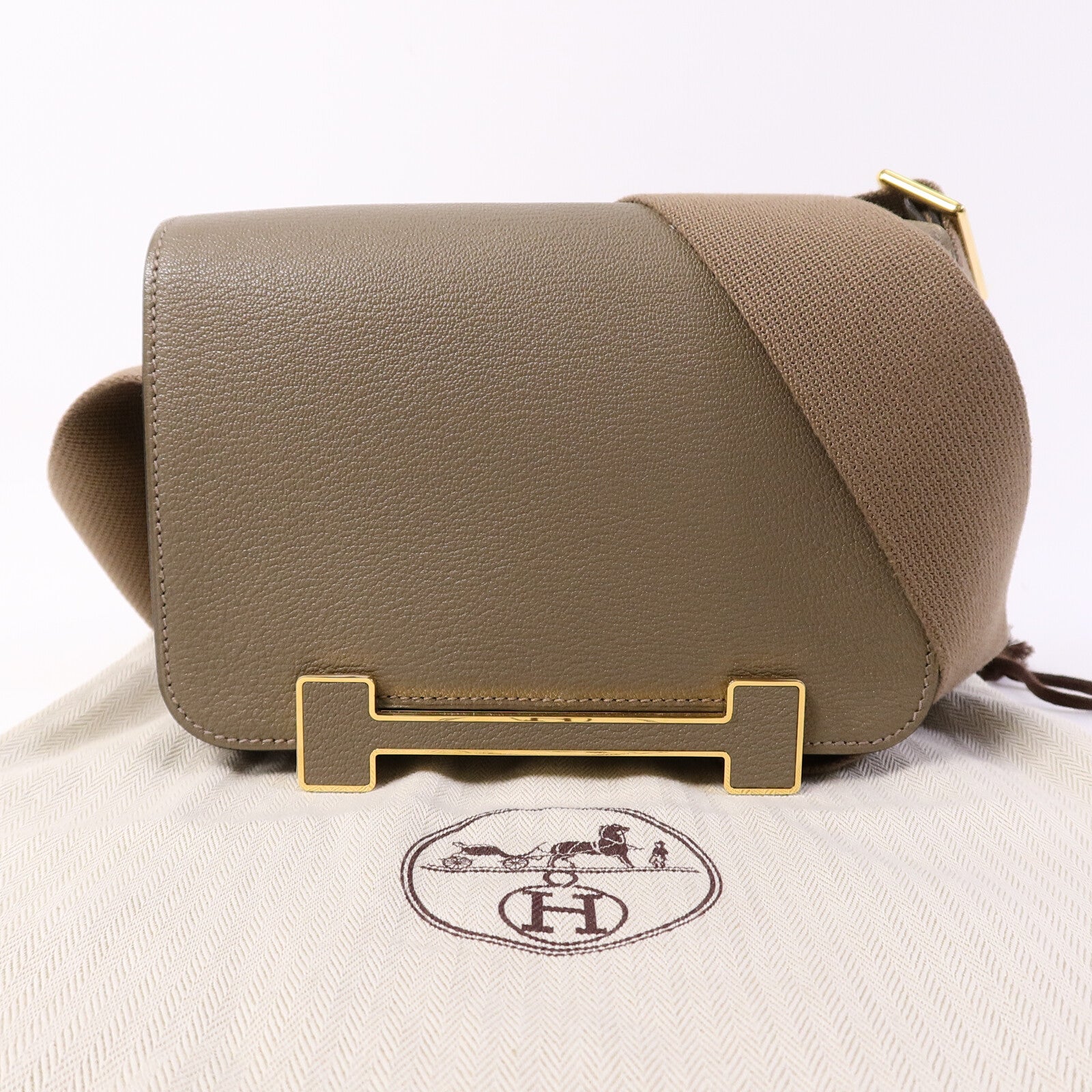 HERMES Chevre皮革Geta肩背袋Etoupe