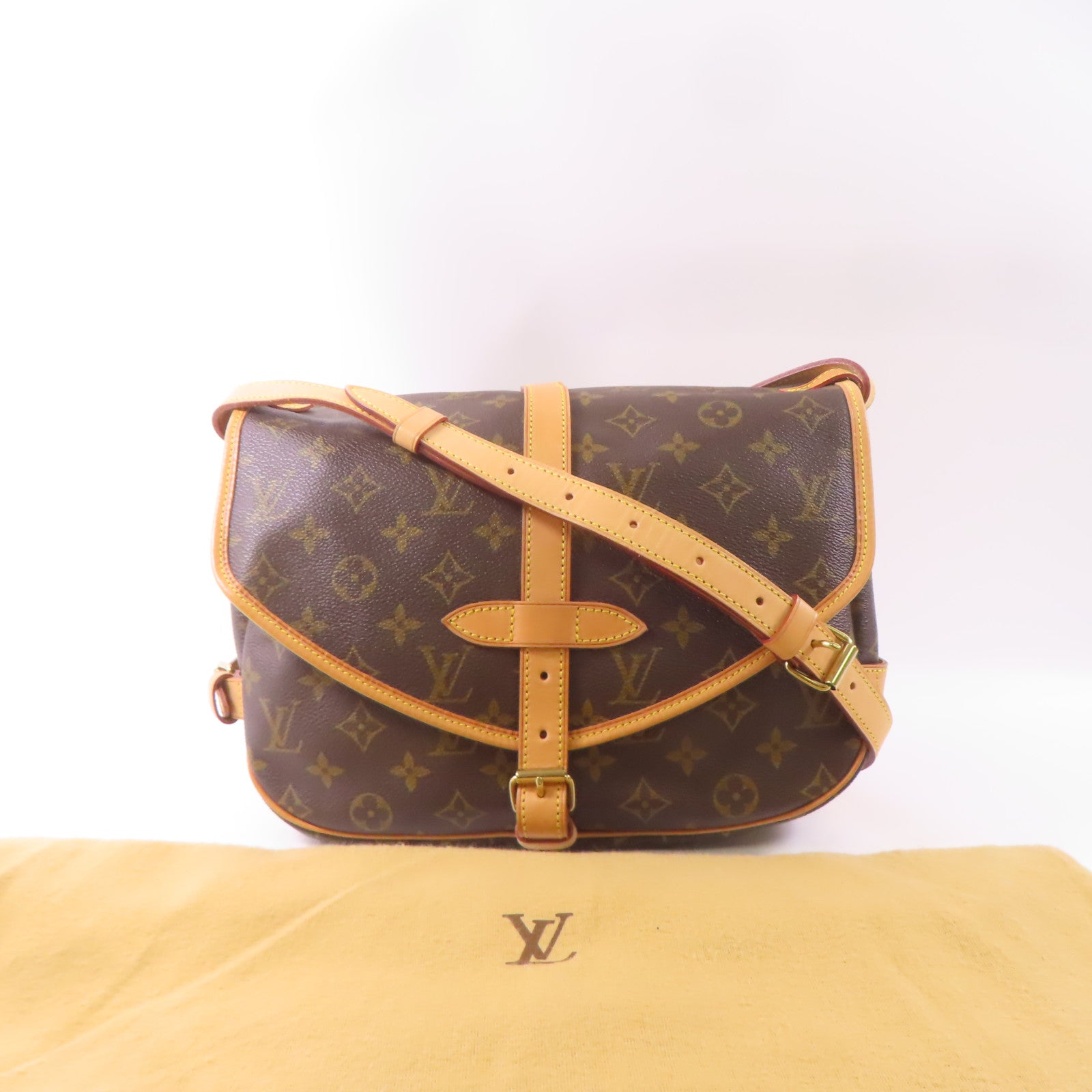 LOUIS VUITTON Monogram Saumur Messenger Bag金扣肩背袋啡色