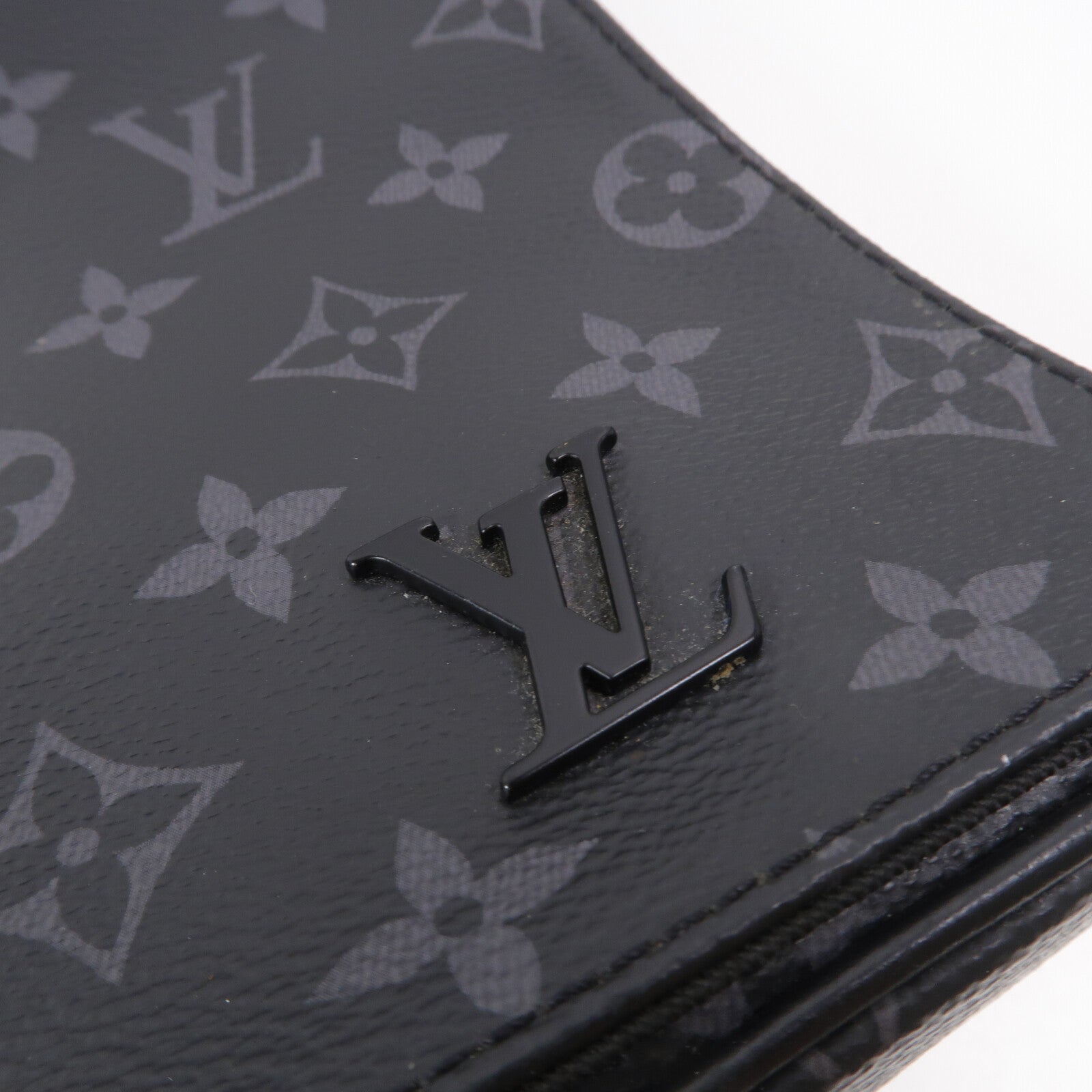 LOUIS VUITTON Monogram Eclipse District PM肩背袋