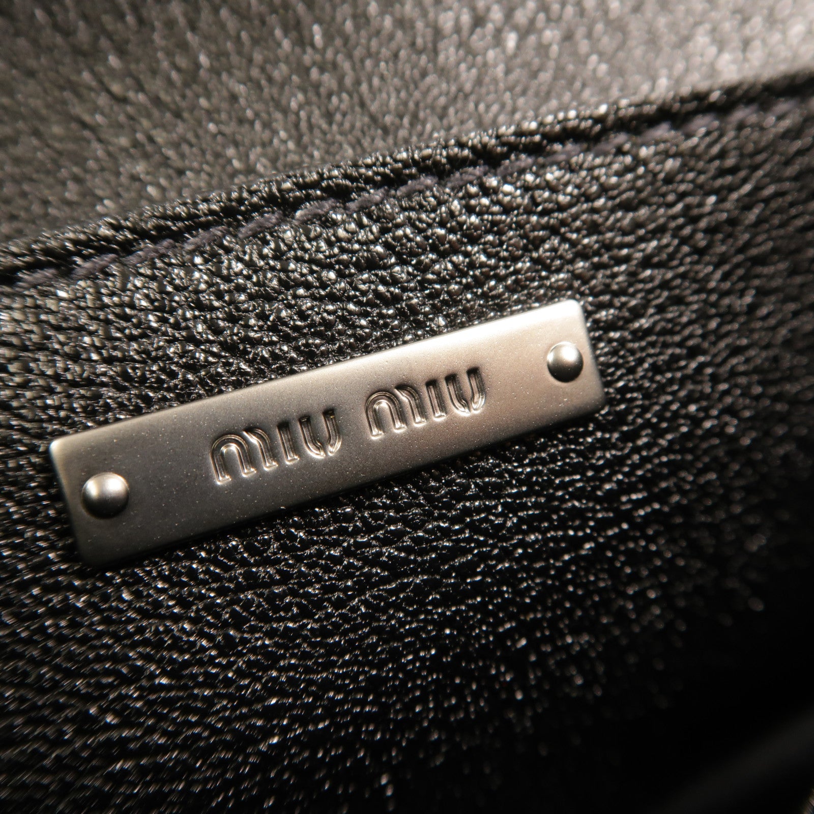 Miu Miu 牛皮皮革Chain Shoulder Bag鏈帶肩背袋
