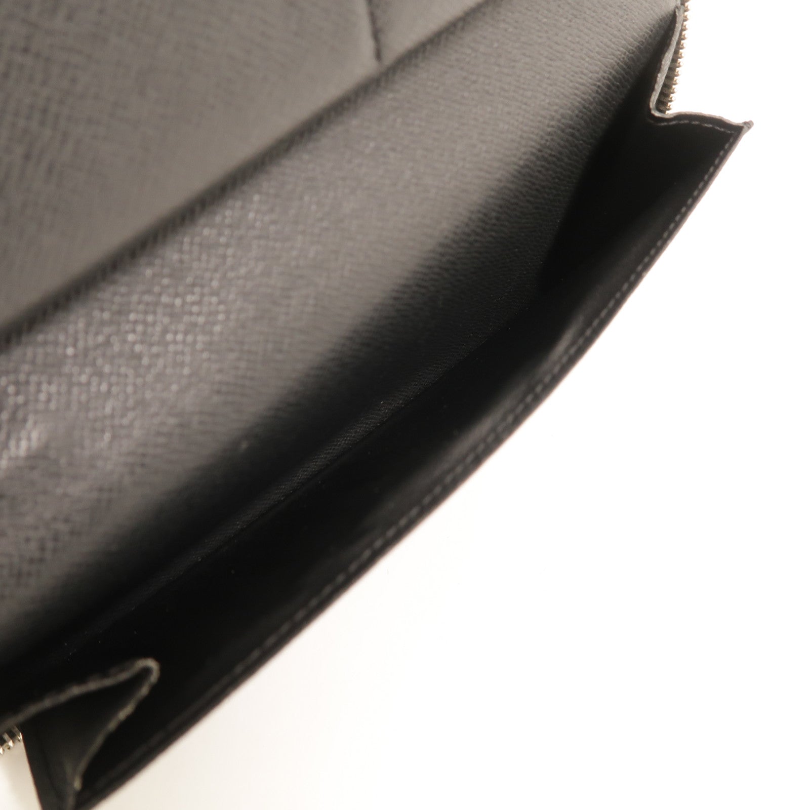 LOUIS VUITTON Taiga Zippy Long Wallet長錢包