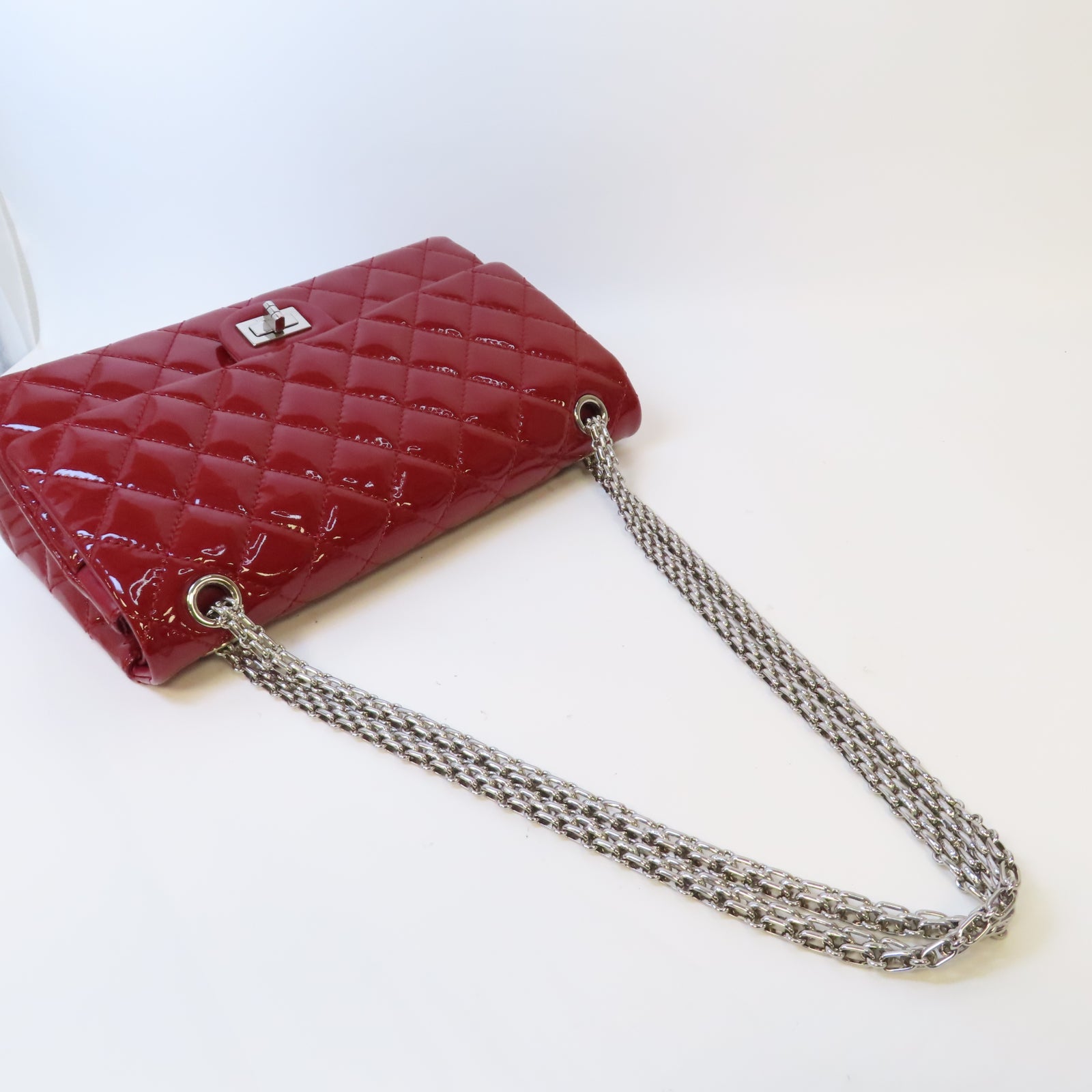 CHANEL 【激減優惠】菱格漆皮皮革2.55 Chain Shoulder銀扣鏈帶肩背袋紅色