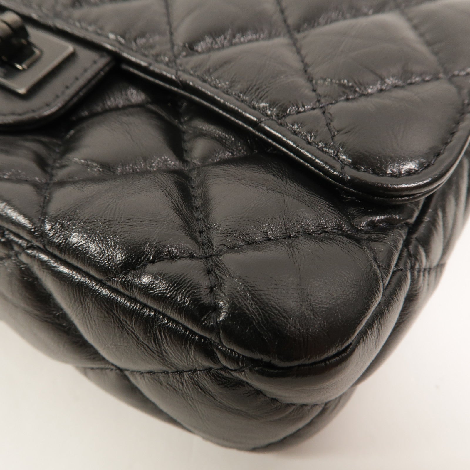 CHANEL 牛皮皮革2.55 Phone Bag鏈帶肩背袋