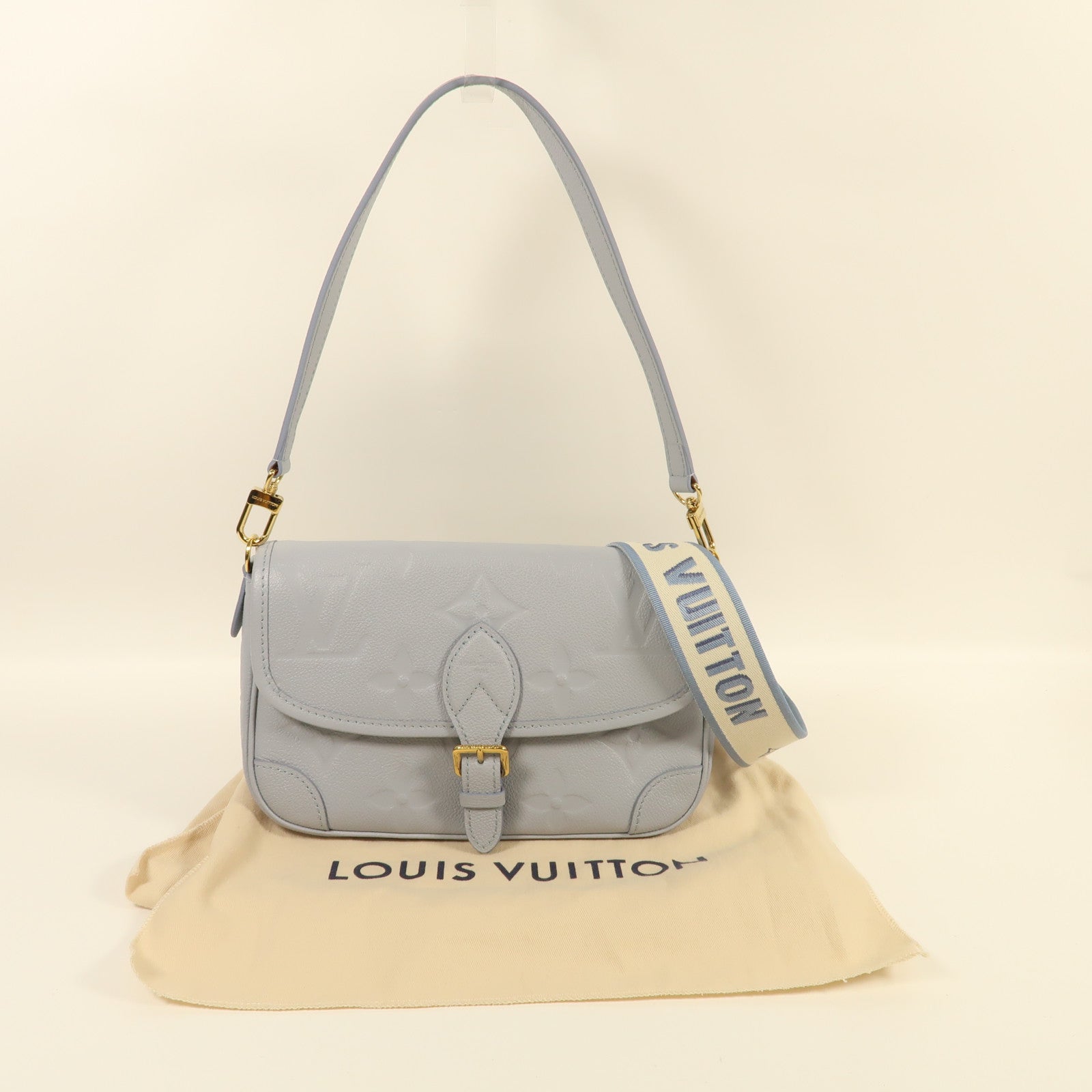 LOUIS VUITTON Monogram Empreinte Diane金扣肩背袋淺藍色