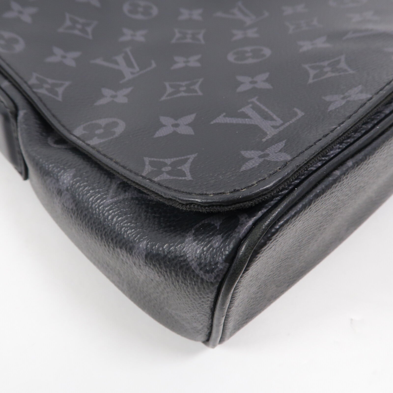LOUIS VUITTON Monogram Eclipse District PM肩背袋