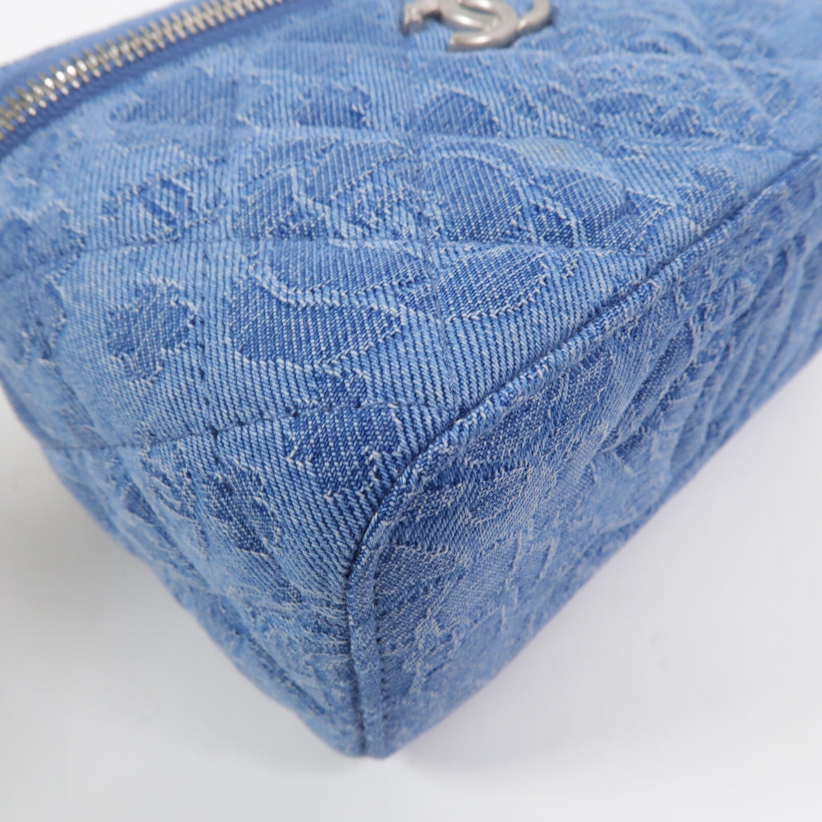 CHANEL 牛仔布Vanity Case Sweetheart Crush鏈帶肩背袋