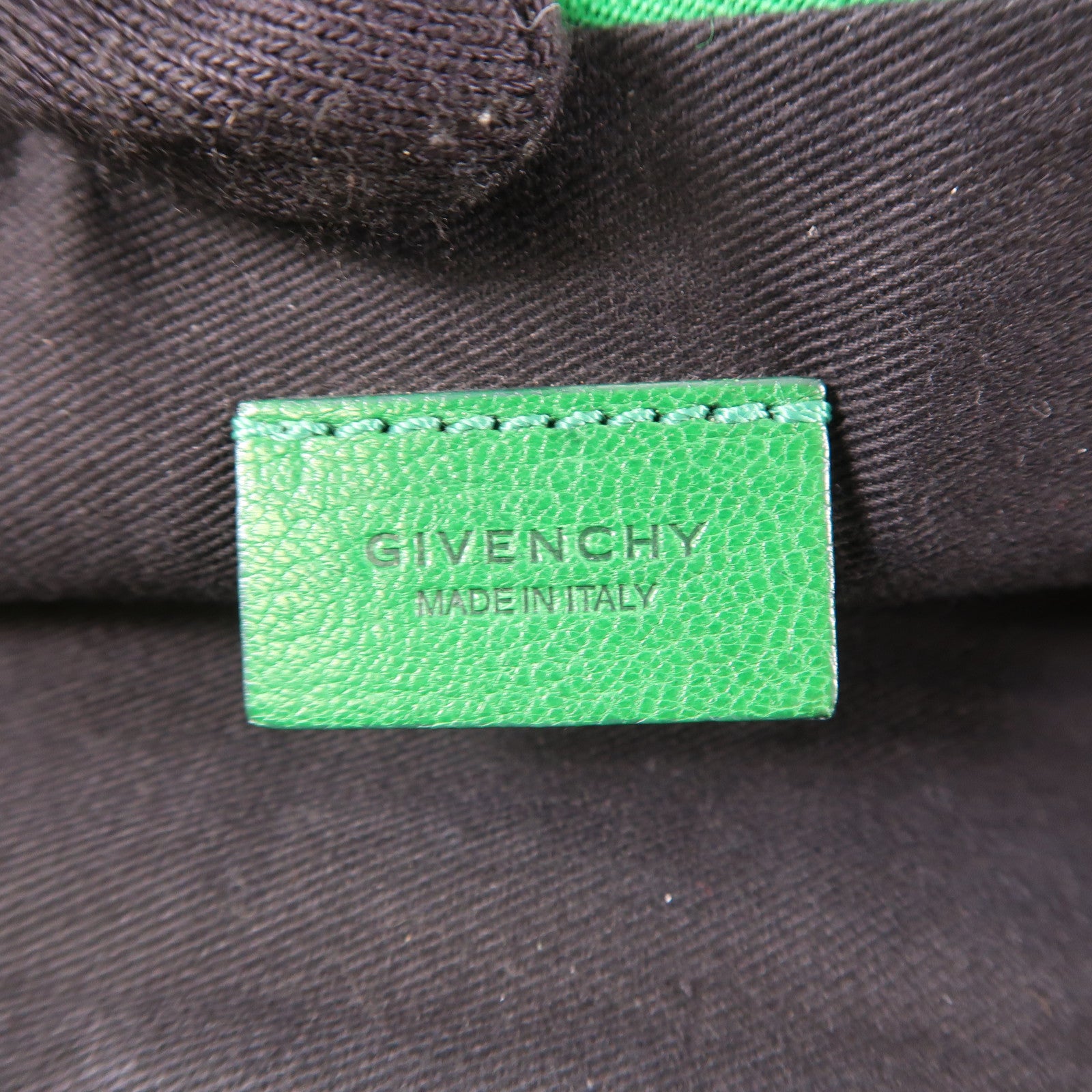 GIVENCHY 【激減優惠】牛皮皮革Clutch銀扣手拿包