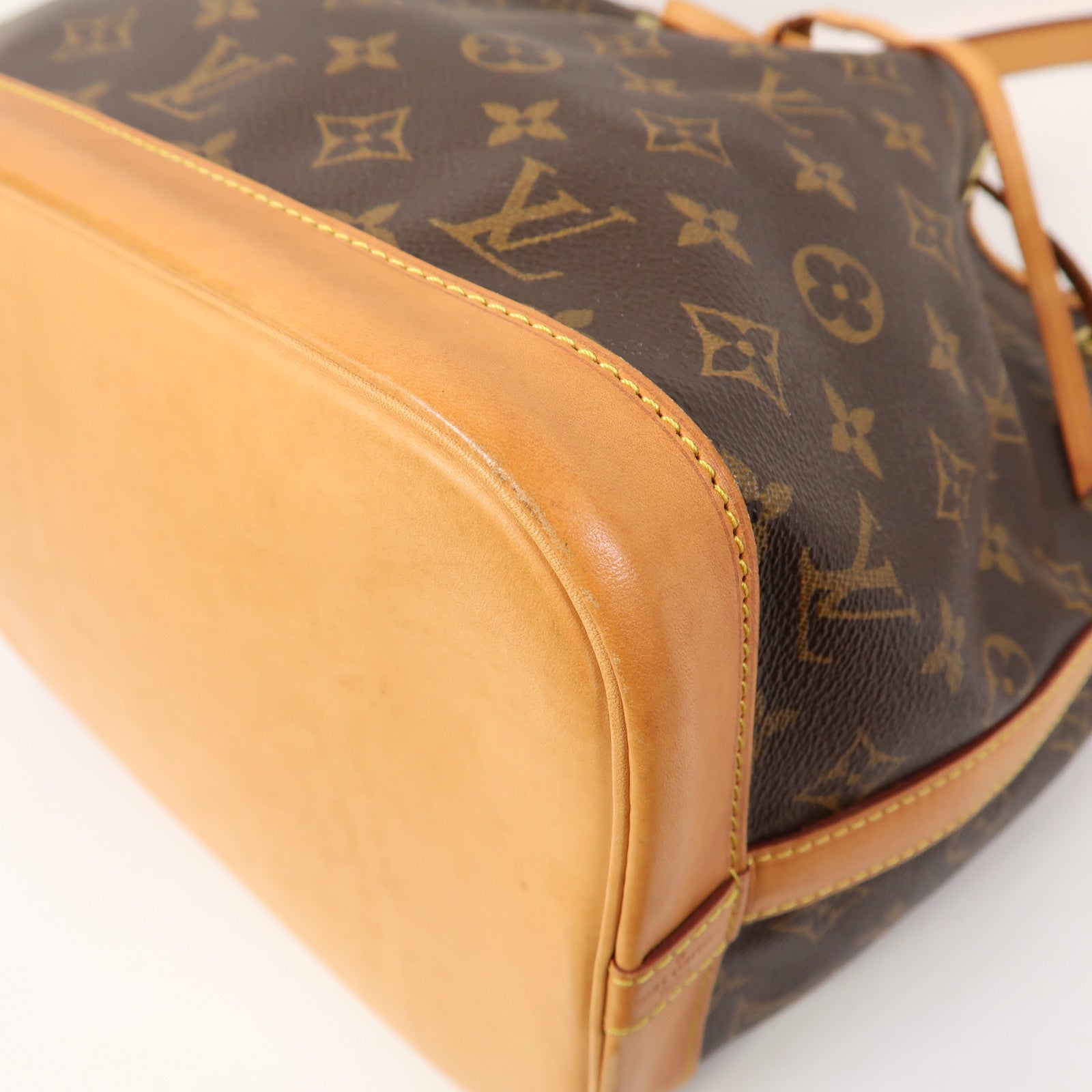 LOUIS VUITTON Monogram Noe金扣肩背袋啡色