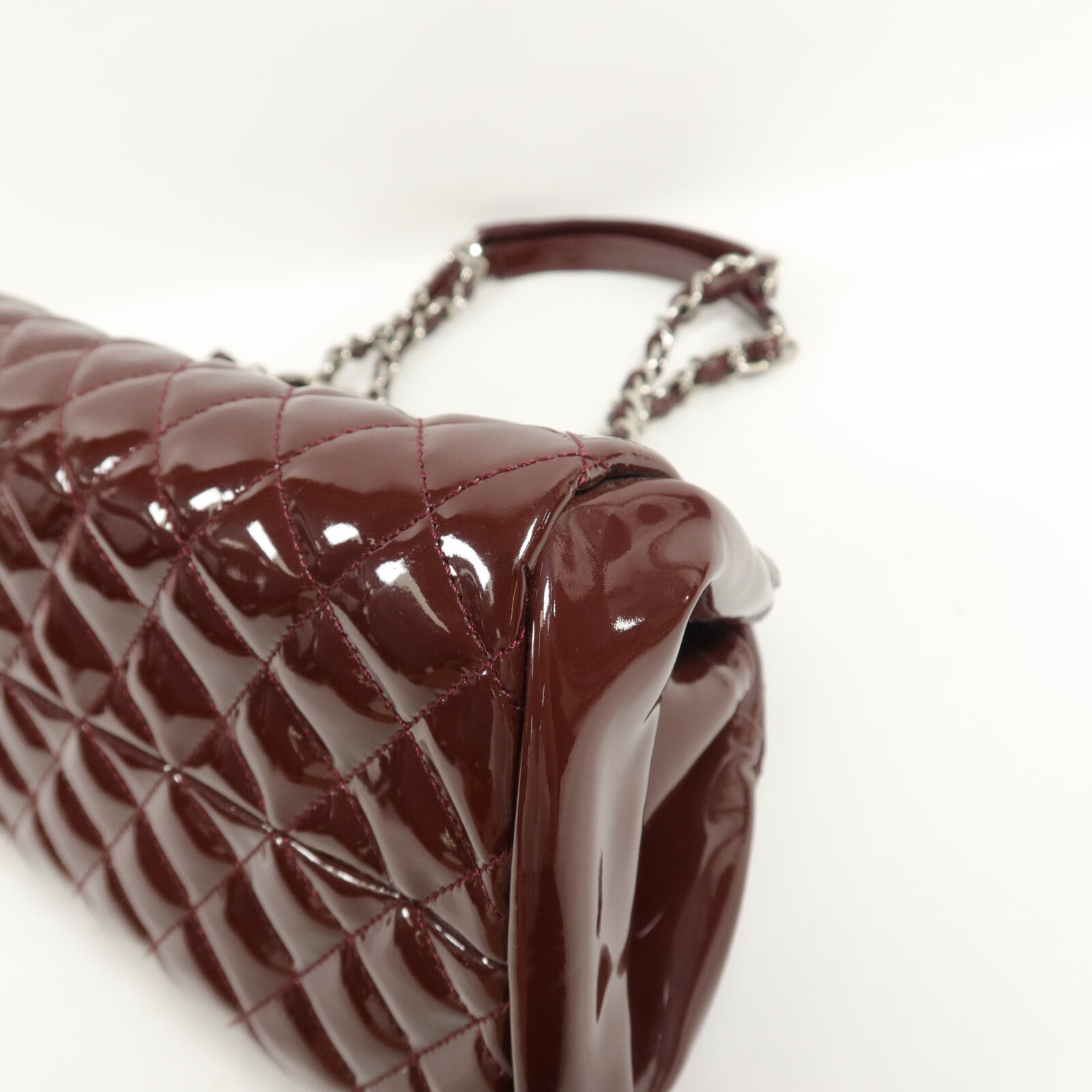 CHANEL 漆皮皮革Mademoiselle Bowling Bag鏈帶肩背袋