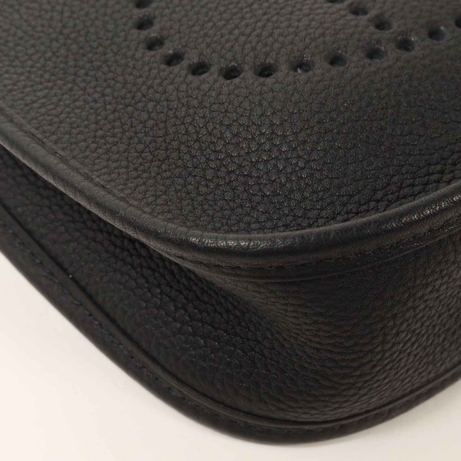 HERMES Clemence皮革Evelyne TPM肩背袋Noir