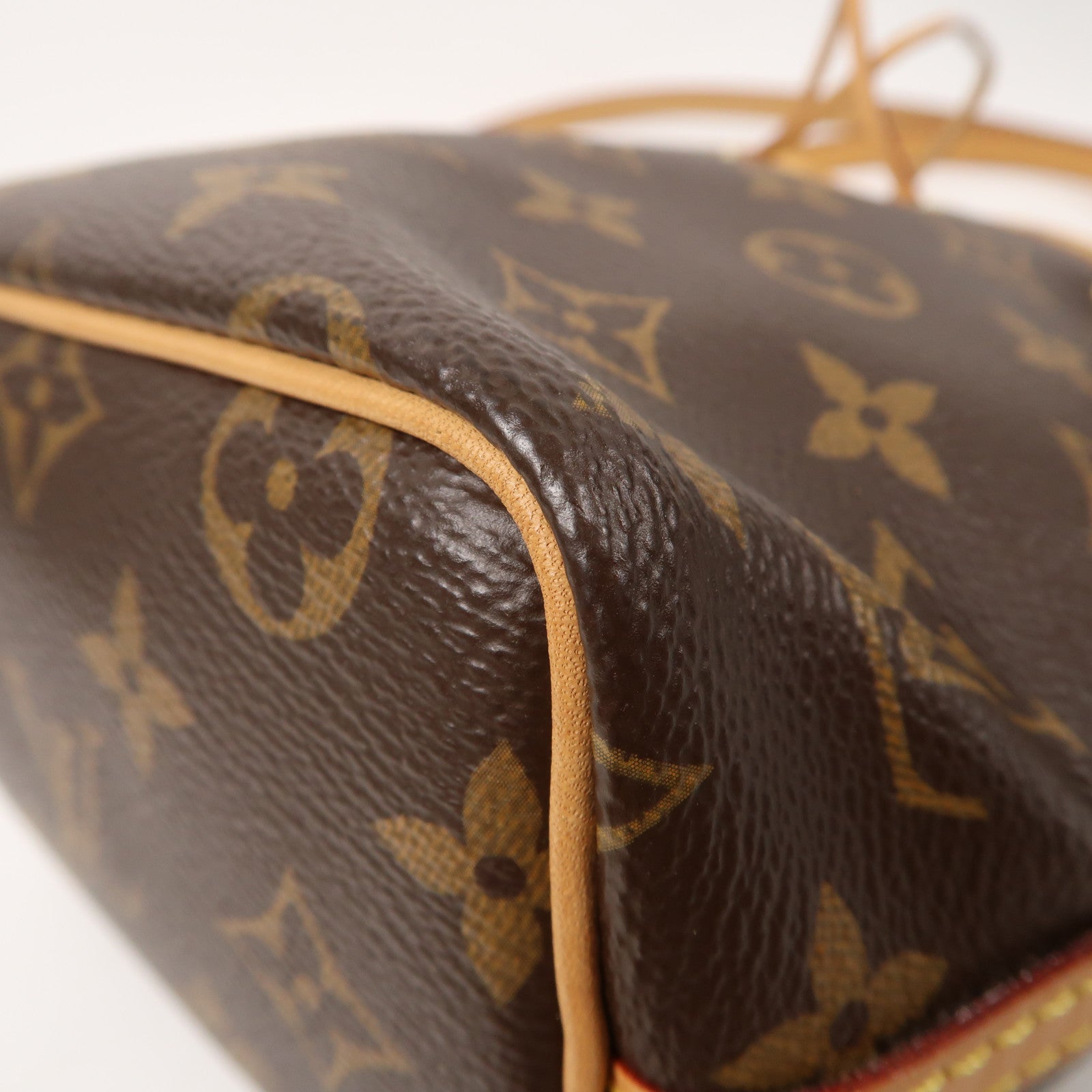 LOUIS VUITTON Monogram Nano Noe Shoulder Bag金扣肩背袋啡色