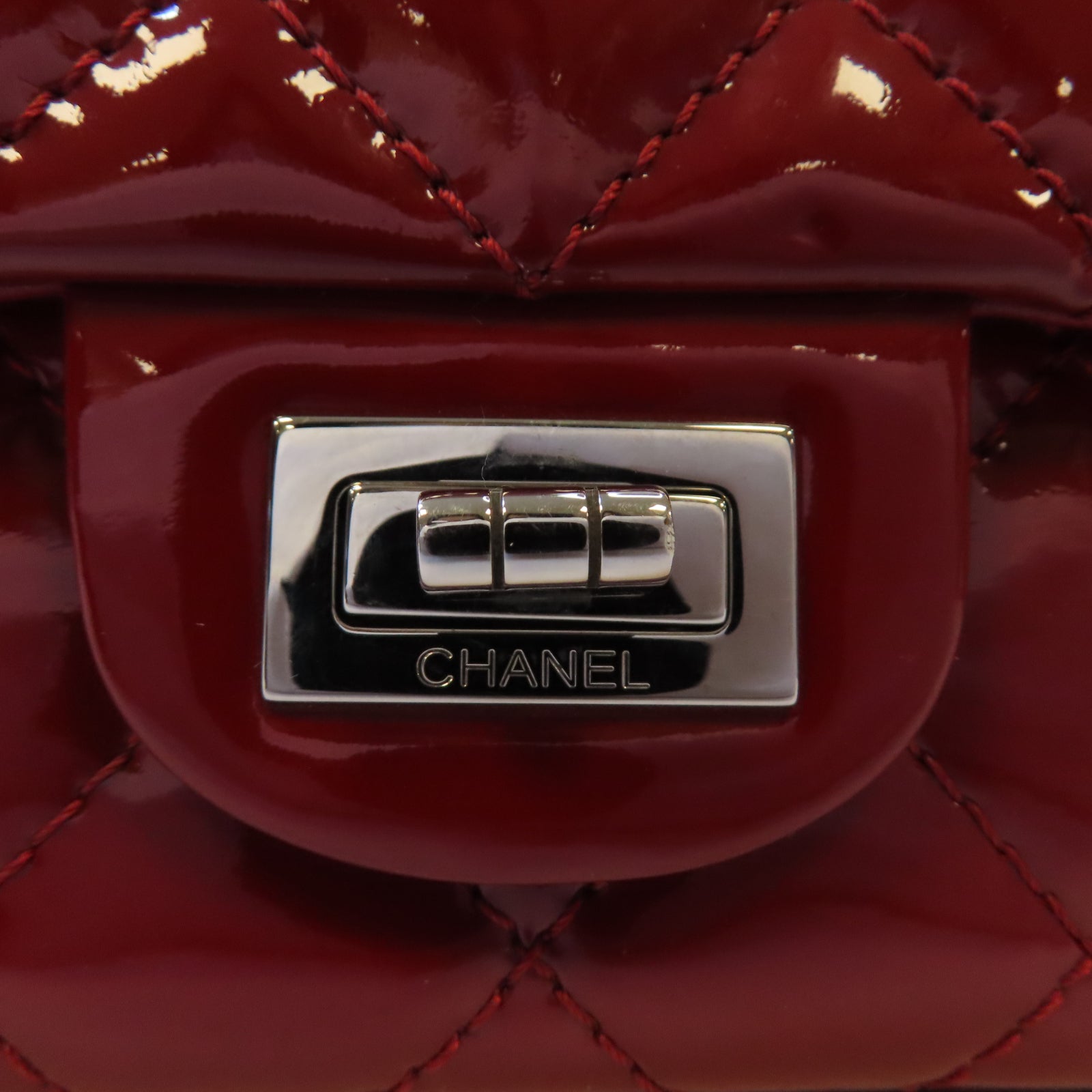 CHANEL 【激減優惠】菱格漆皮皮革2.55 Chain Shoulder銀扣鏈帶肩背袋紅色