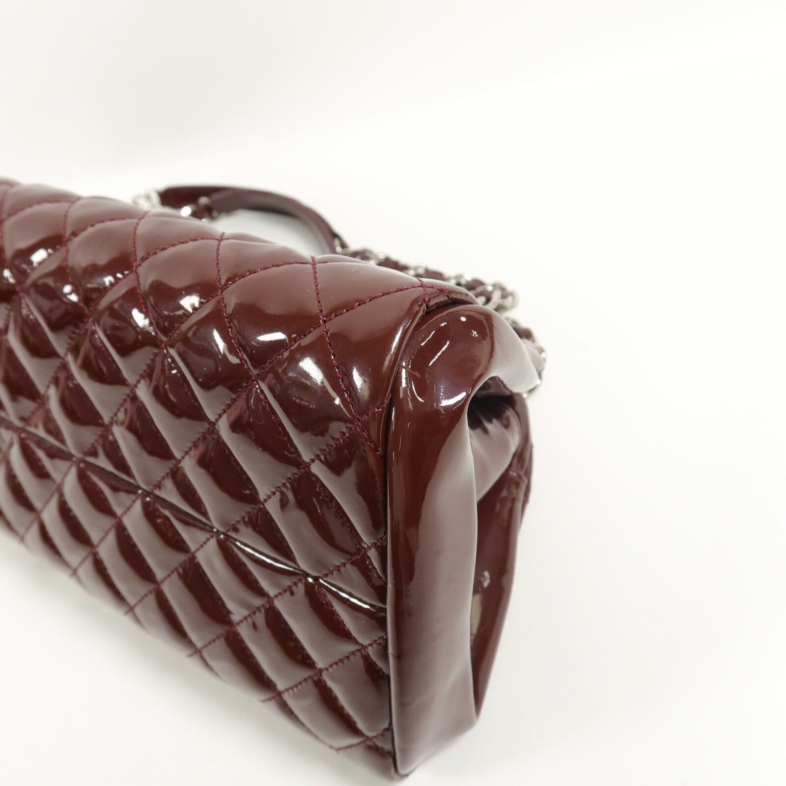 CHANEL 漆皮皮革Mademoiselle Bowling Bag鏈帶肩背袋