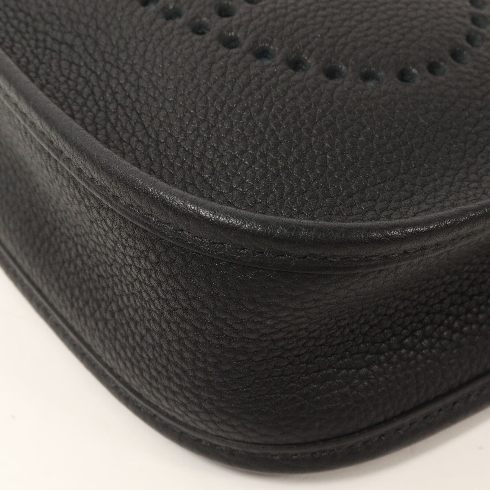 HERMES Clemence皮革Evelyne TPM肩背袋Noir