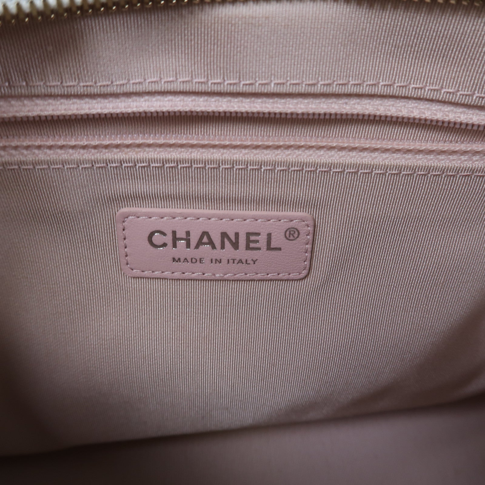 CHANEL 【激減優惠】菱格牛皮皮革Gabrielle鏈帶肩背袋白色