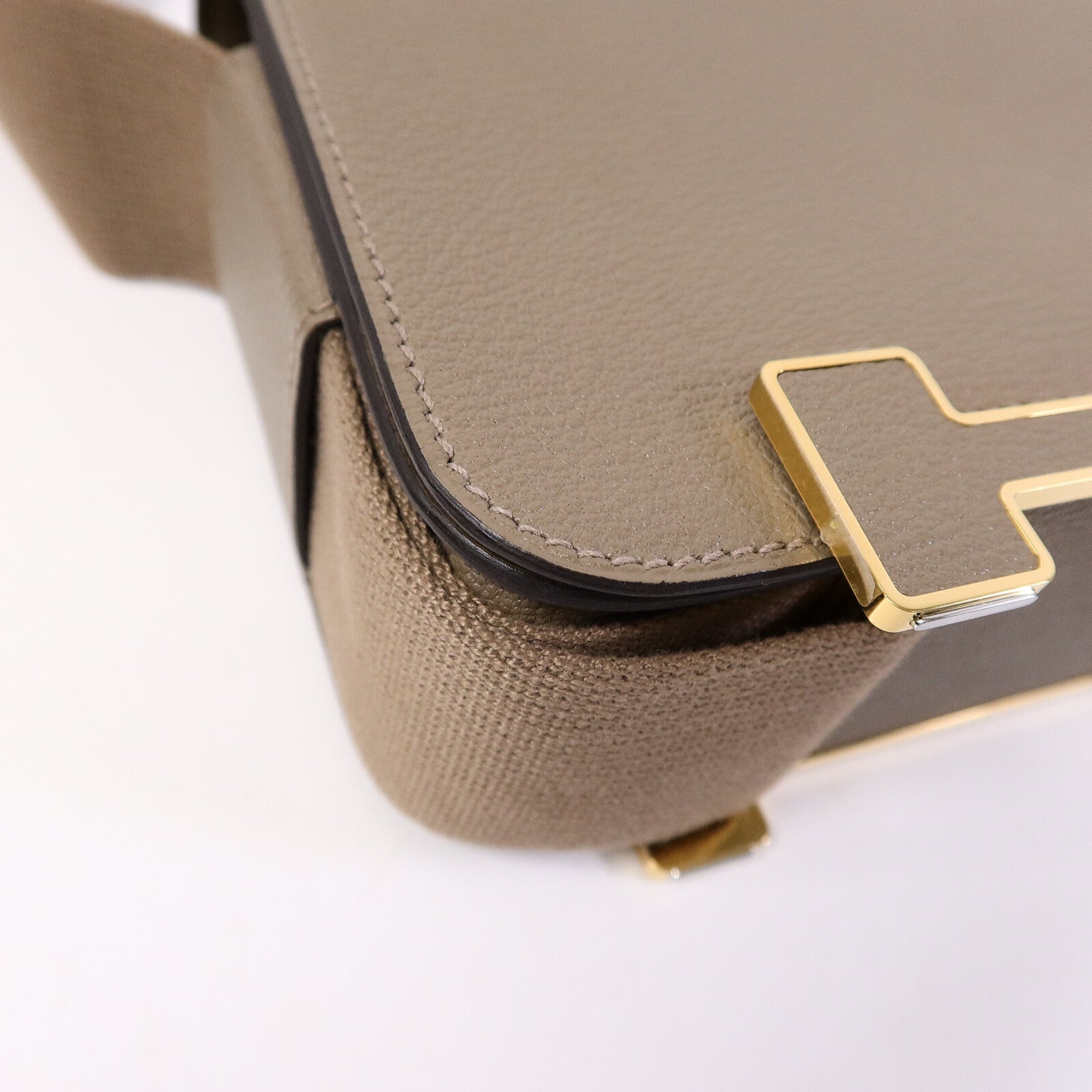 HERMES Chevre皮革Geta肩背袋Etoupe