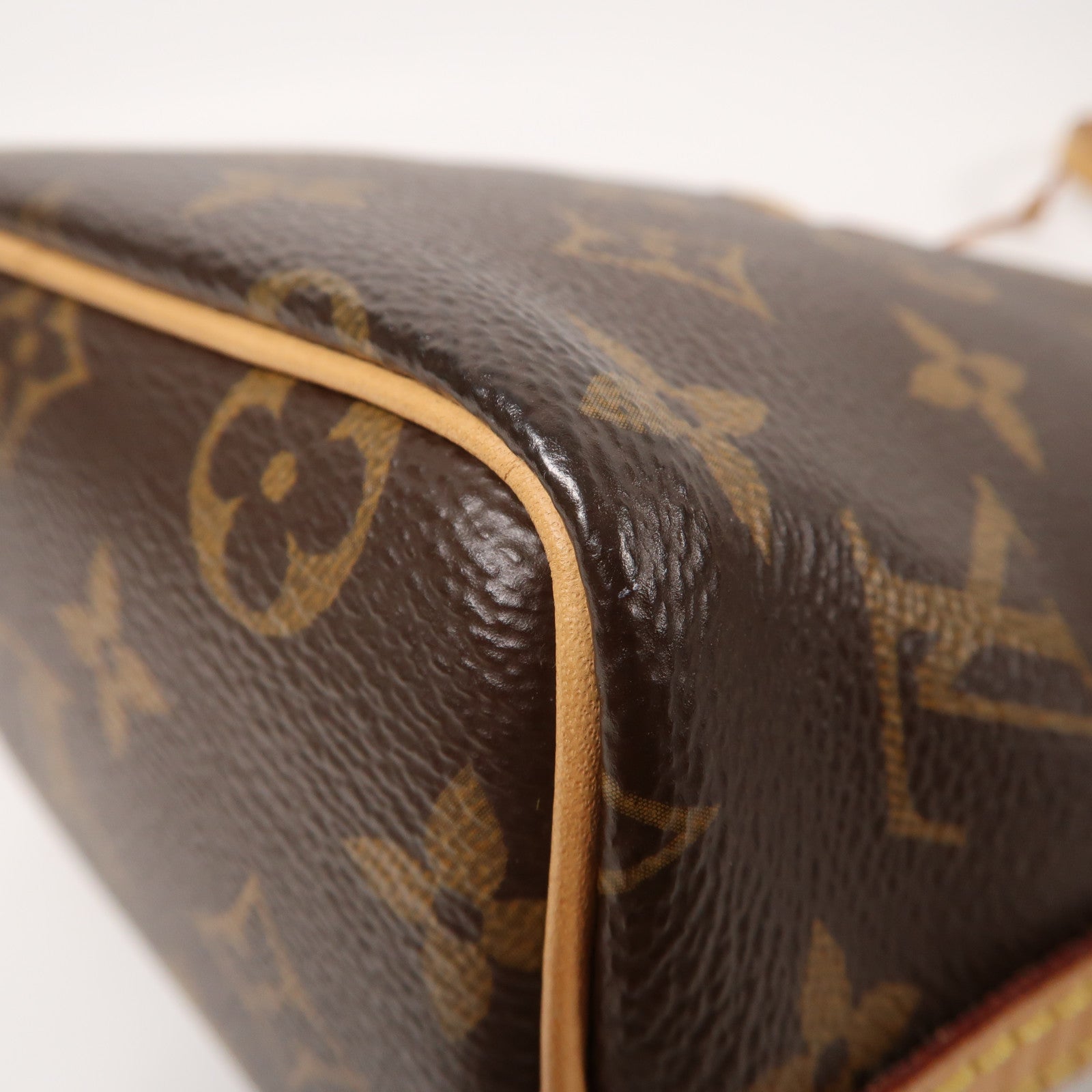 LOUIS VUITTON Monogram Nano Noe Shoulder Bag金扣肩背袋啡色