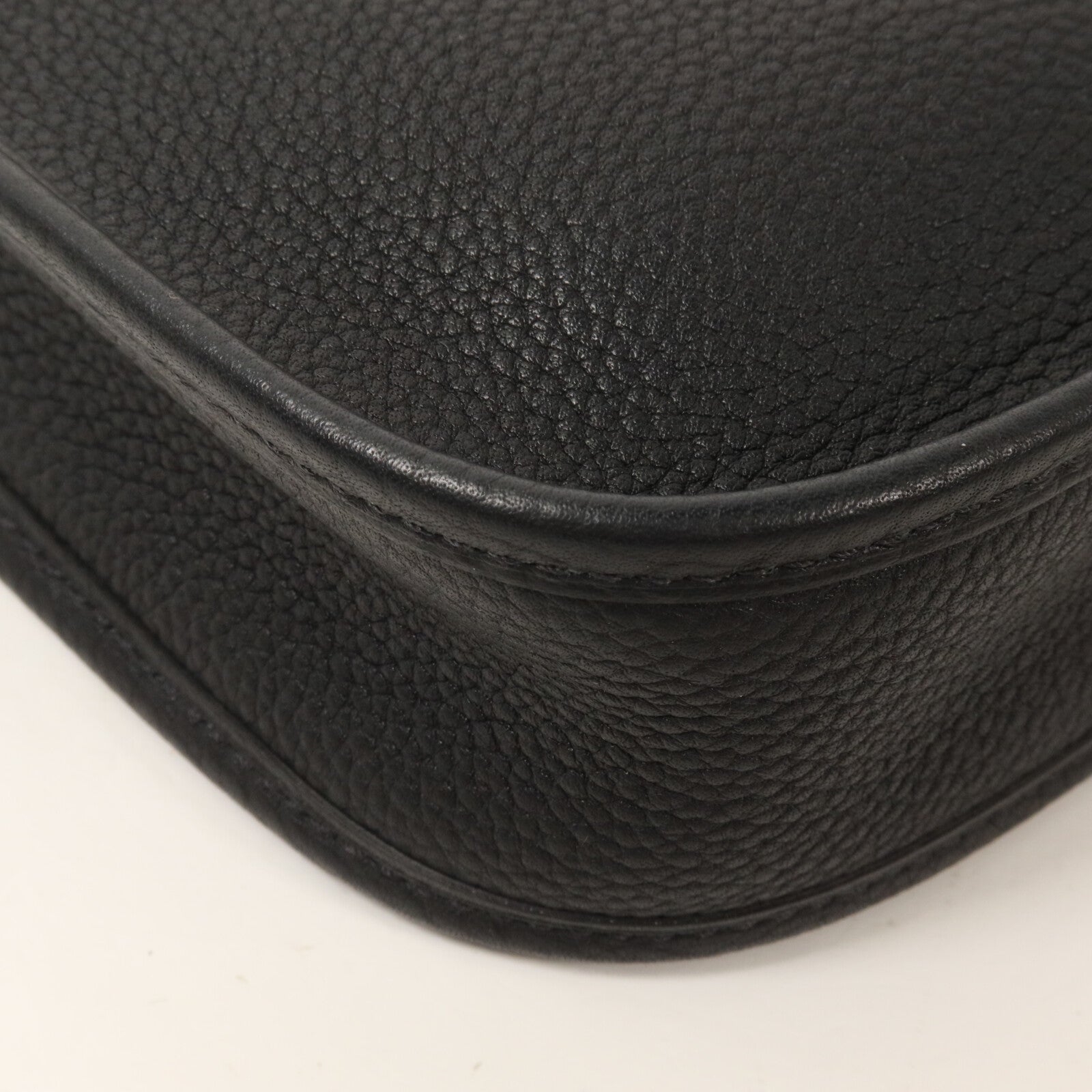 HERMES Clemence皮革Evelyne TPM肩背袋Noir