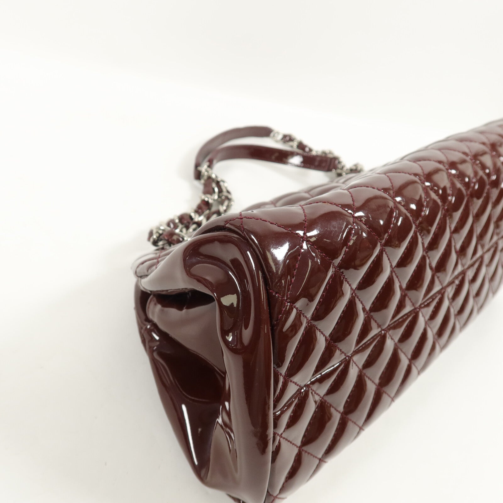 CHANEL 漆皮皮革Mademoiselle Bowling Bag鏈帶肩背袋