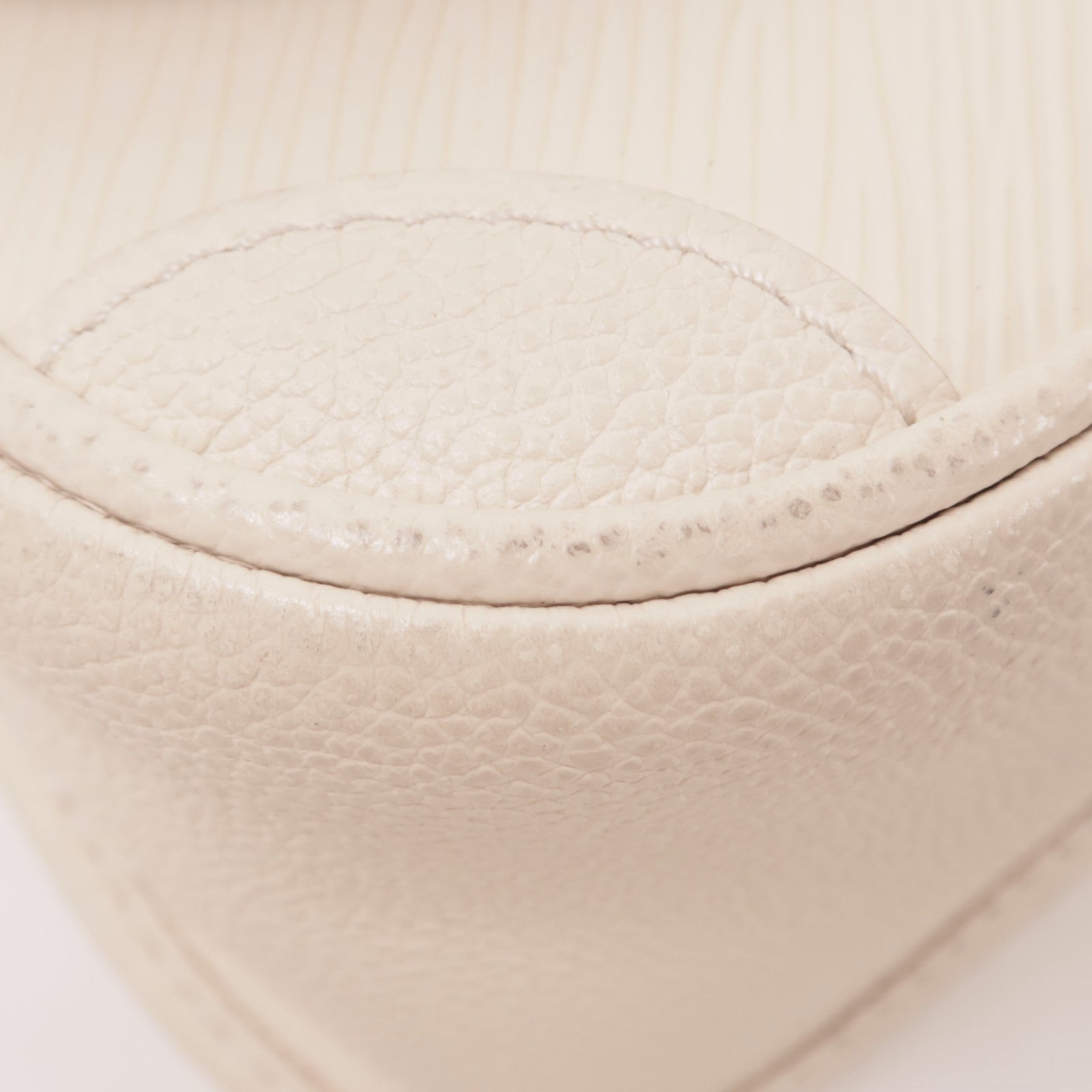 LOUIS VUITTON Epi Buci銀扣肩背袋