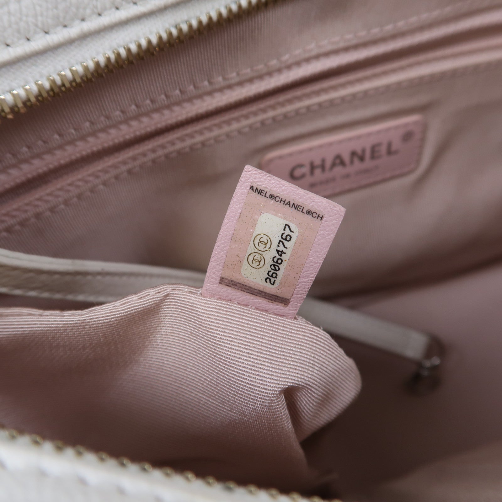 CHANEL 【激減優惠】菱格牛皮皮革Gabrielle鏈帶肩背袋白色