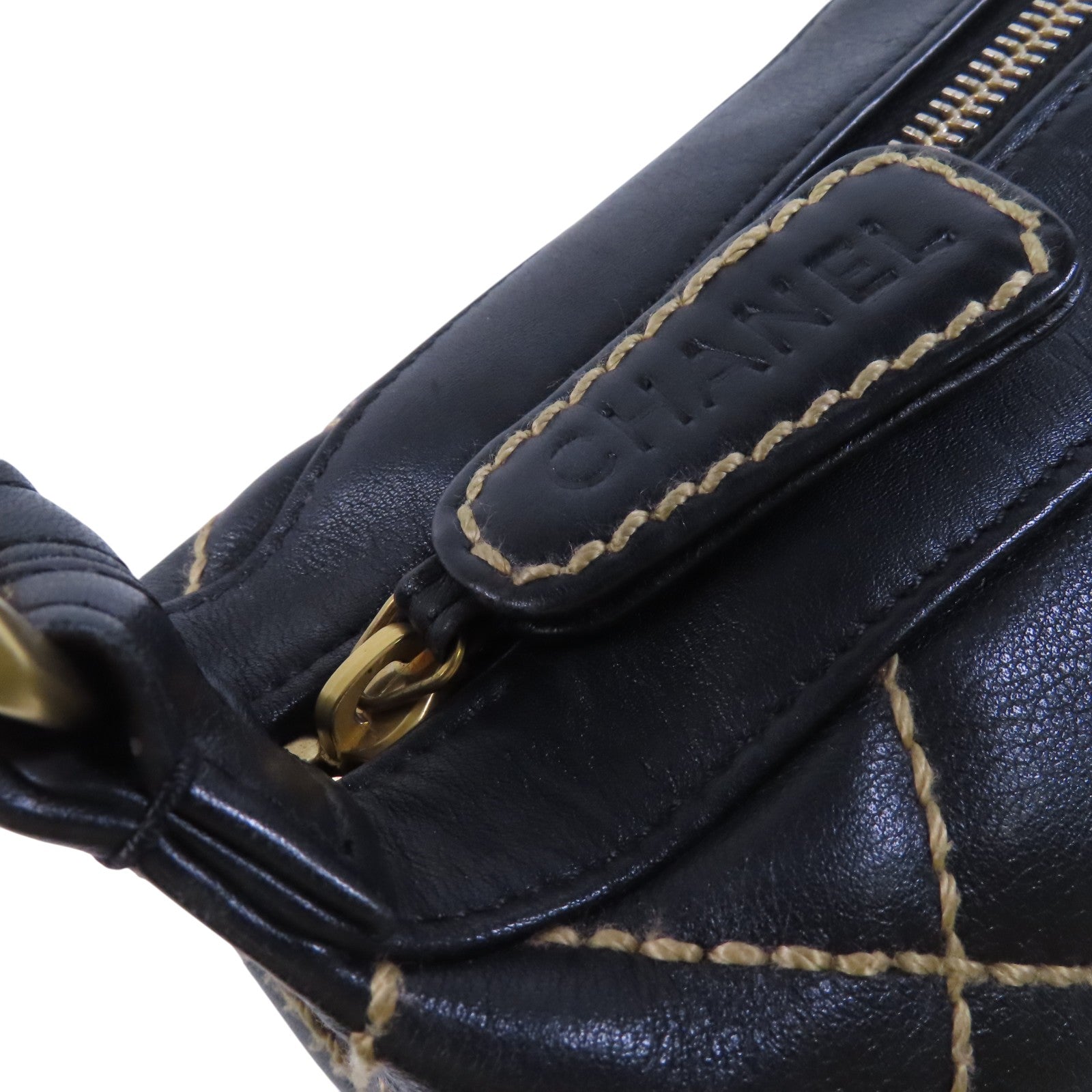 CHANEL 牛皮皮革Shoulder Bag金扣肩背袋