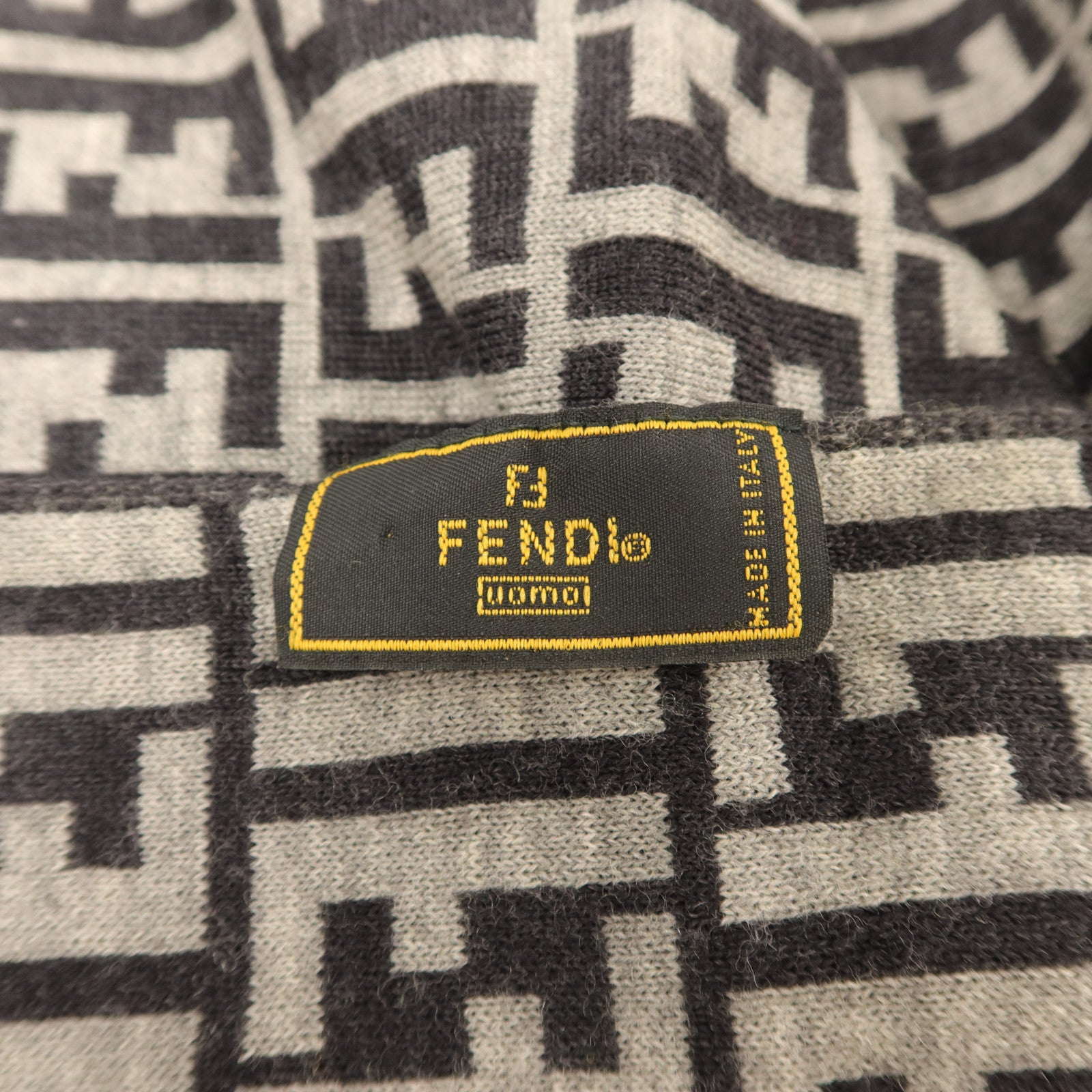 FENDI 羊毛Scarf頸巾