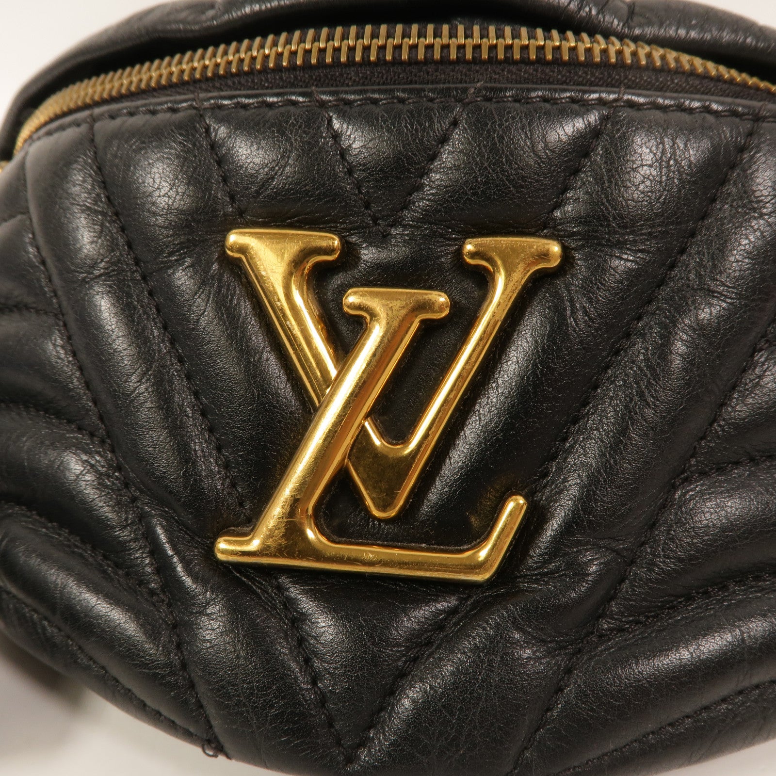 LOUIS VUITTON 牛皮皮革New Wave Bumbag