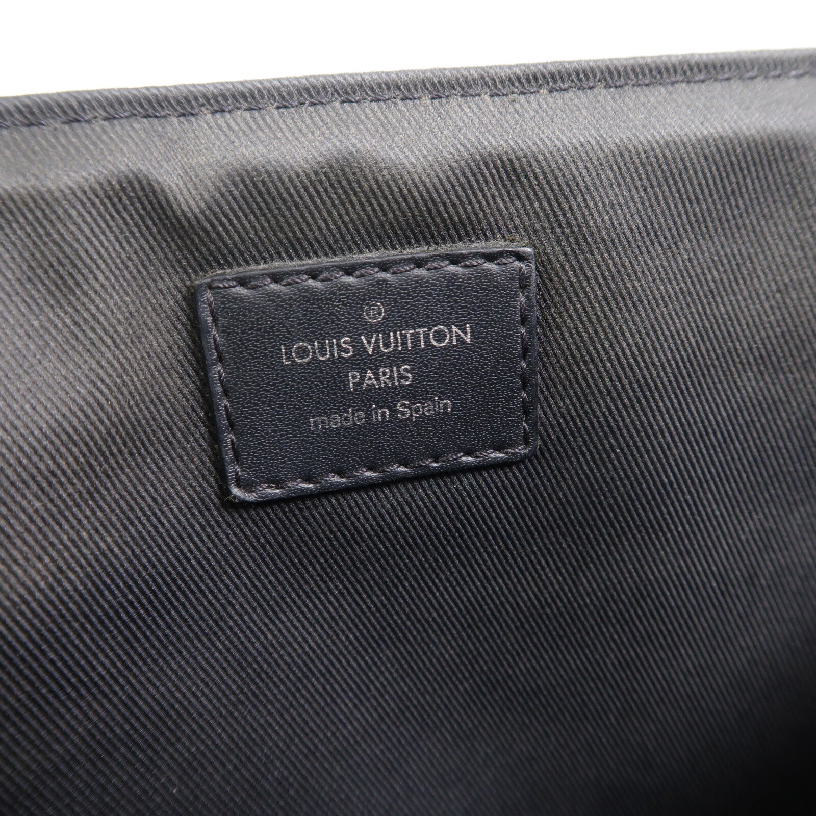 LOUIS VUITTON Monogram Eclipse District PM肩背袋