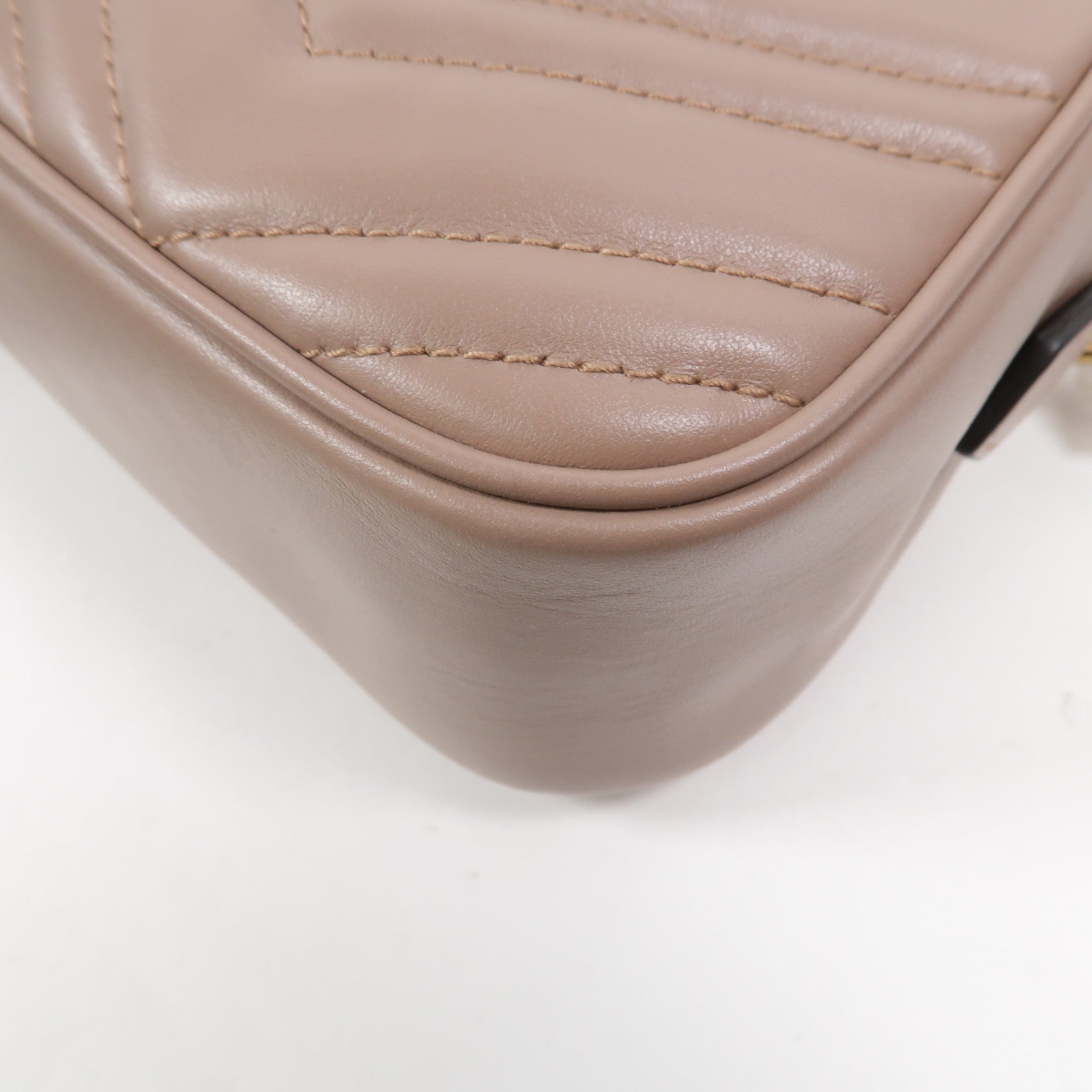 GUCCI 牛皮皮革GG Marmont肩背袋