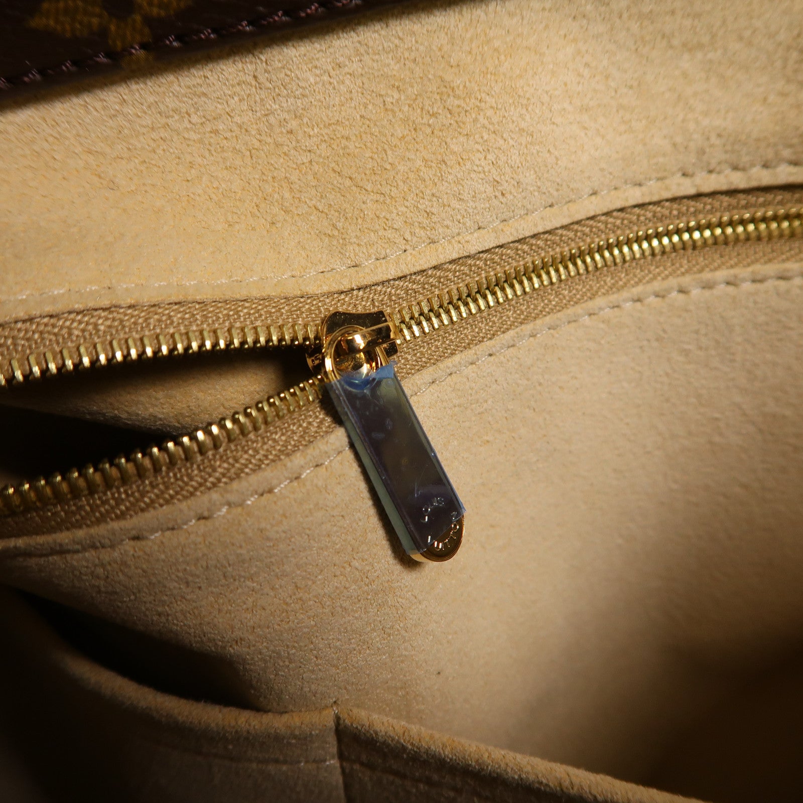 LOUIS VUITTON Monogram Artsy MM金扣肩背袋