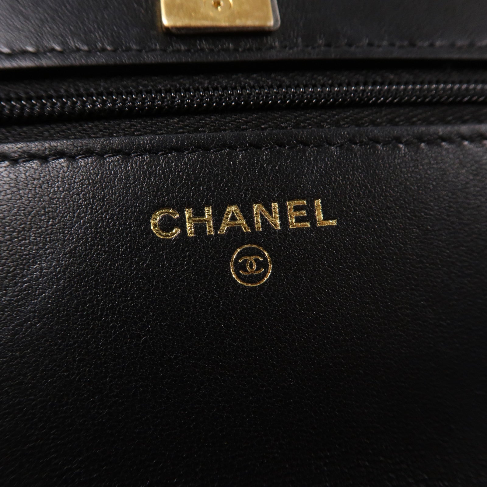 CHANEL 菱格羊皮皮革Wallet On Chain金扣鏈帶肩背袋黑色