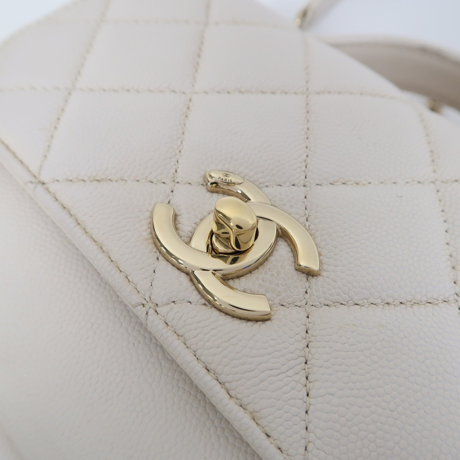 CHANEL 菱格牛皮皮革Shoulder Bag金扣鏈帶肩背袋白色