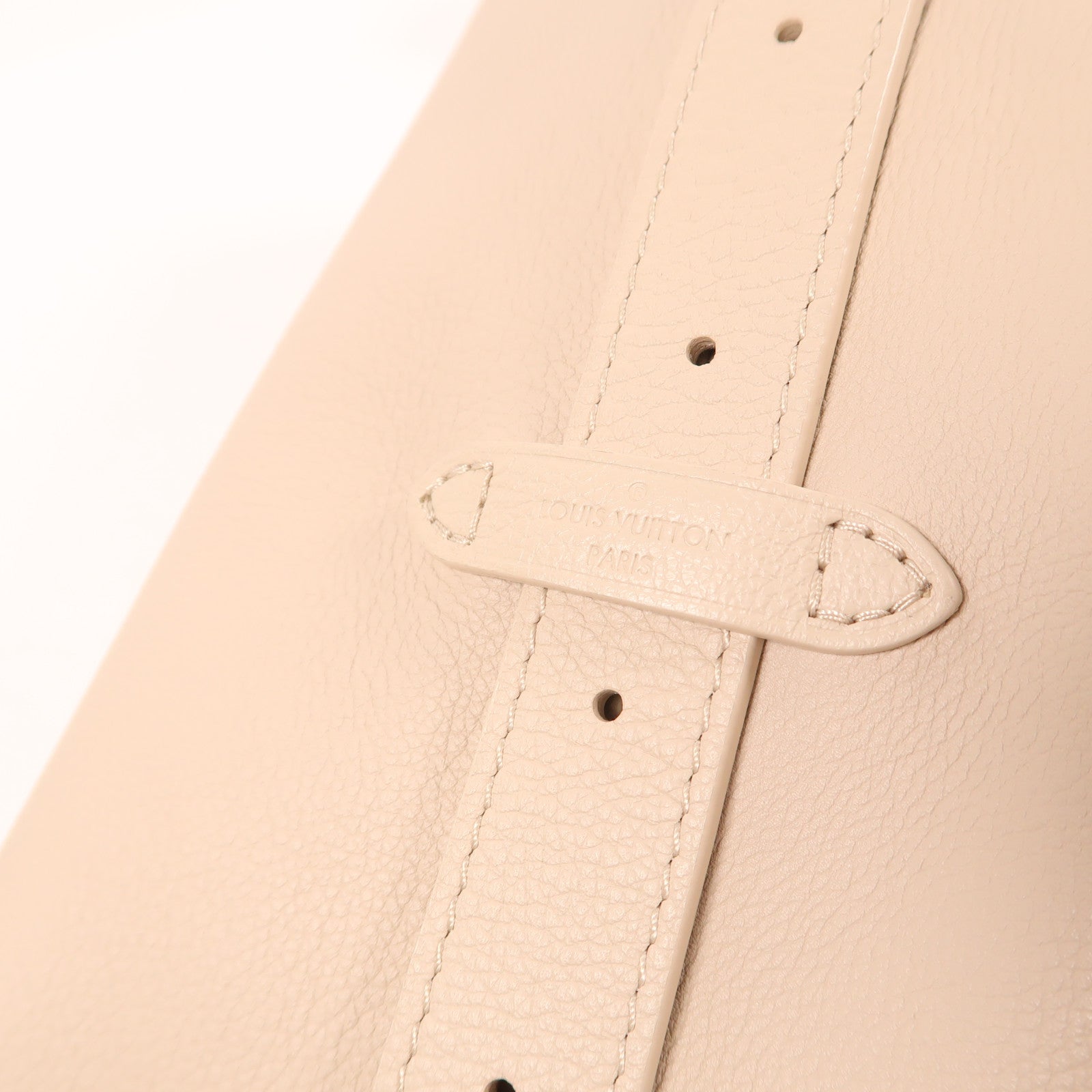 LOUIS VUITTON 牛皮皮革Low Key Hobo MM金扣肩背袋