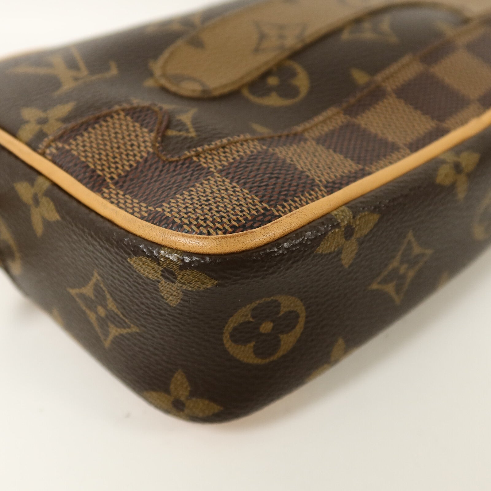 LOUIS VUITTON Monogram Landscape Trocadero Wearable Wallet肩背袋
