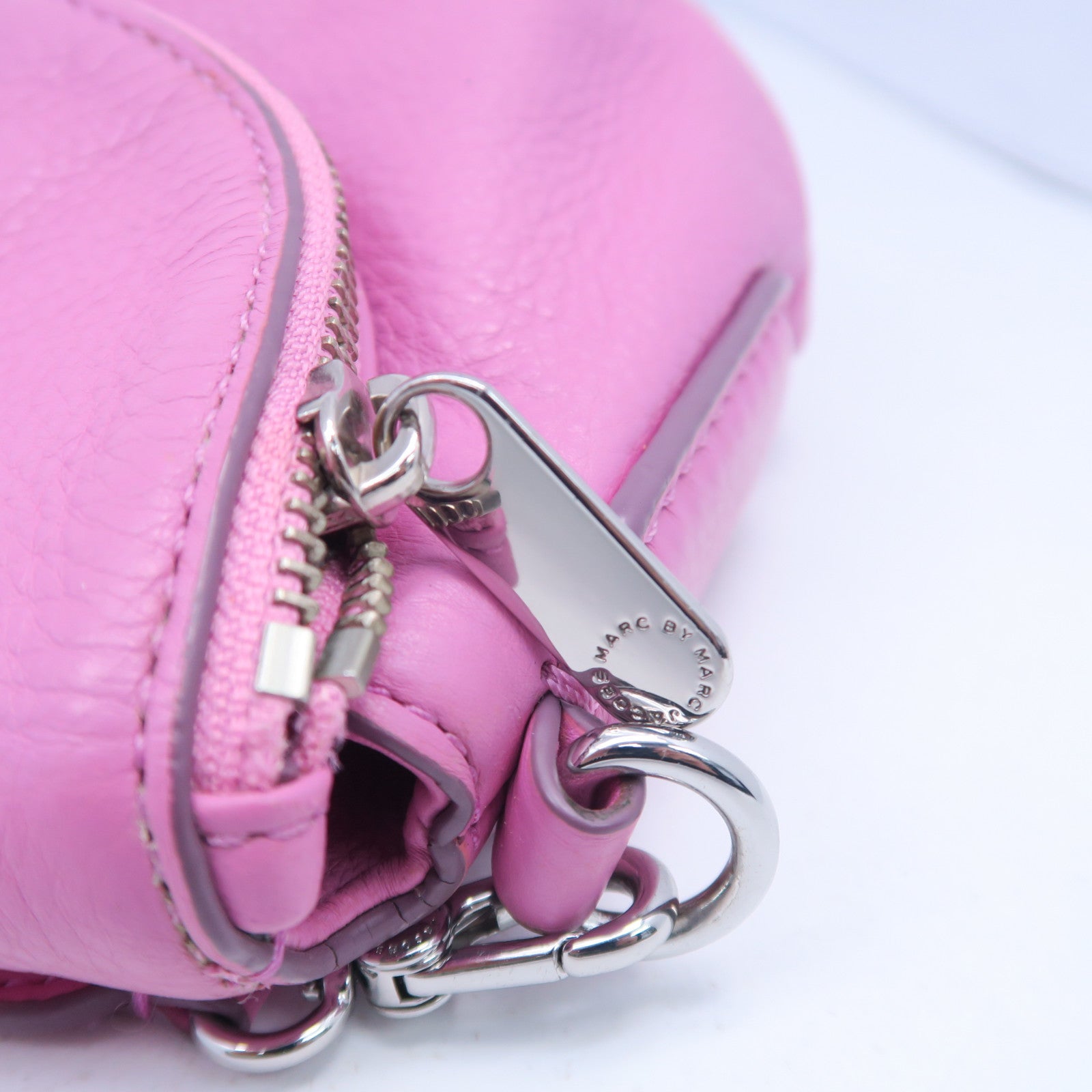 MARC BY MARC JACOBS 牛皮皮革Shoulder Bag銀扣肩背袋粉紅色