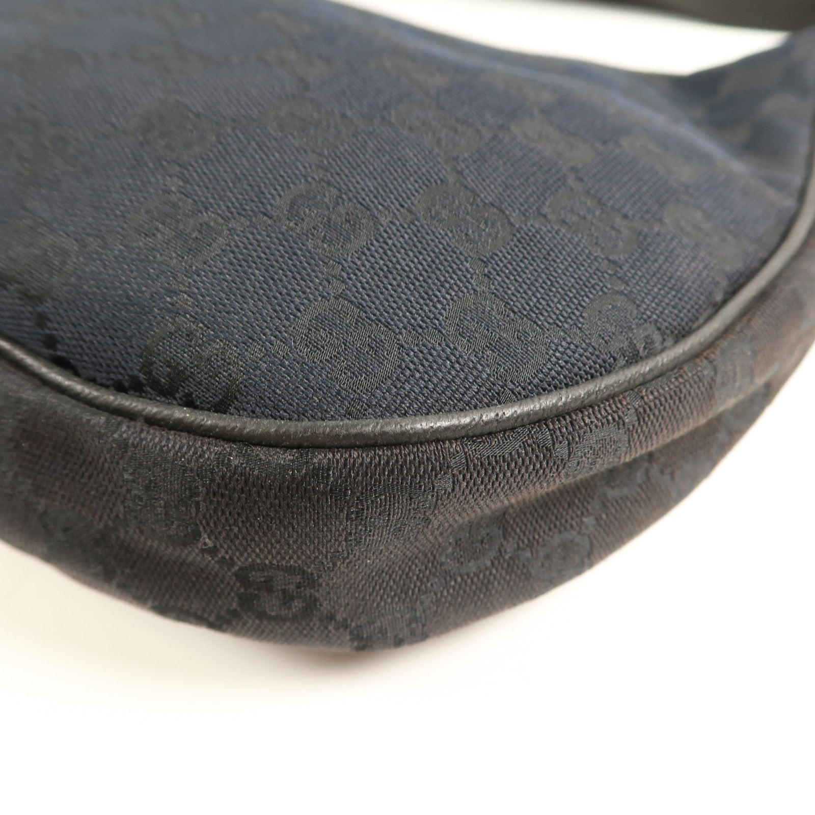 GUCCI 帆布Shoulder Bag銀扣肩背袋