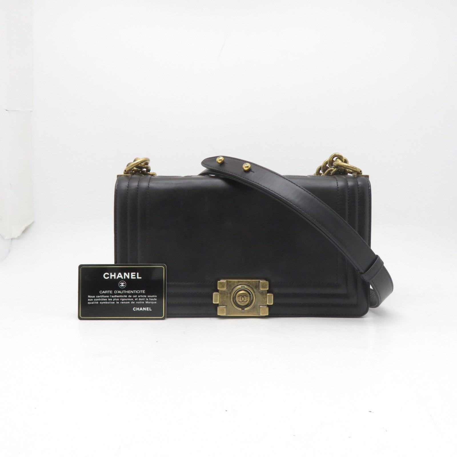 CHANEL **【激減優惠】牛皮皮革Boy Chanel金扣鏈帶肩背袋黑色